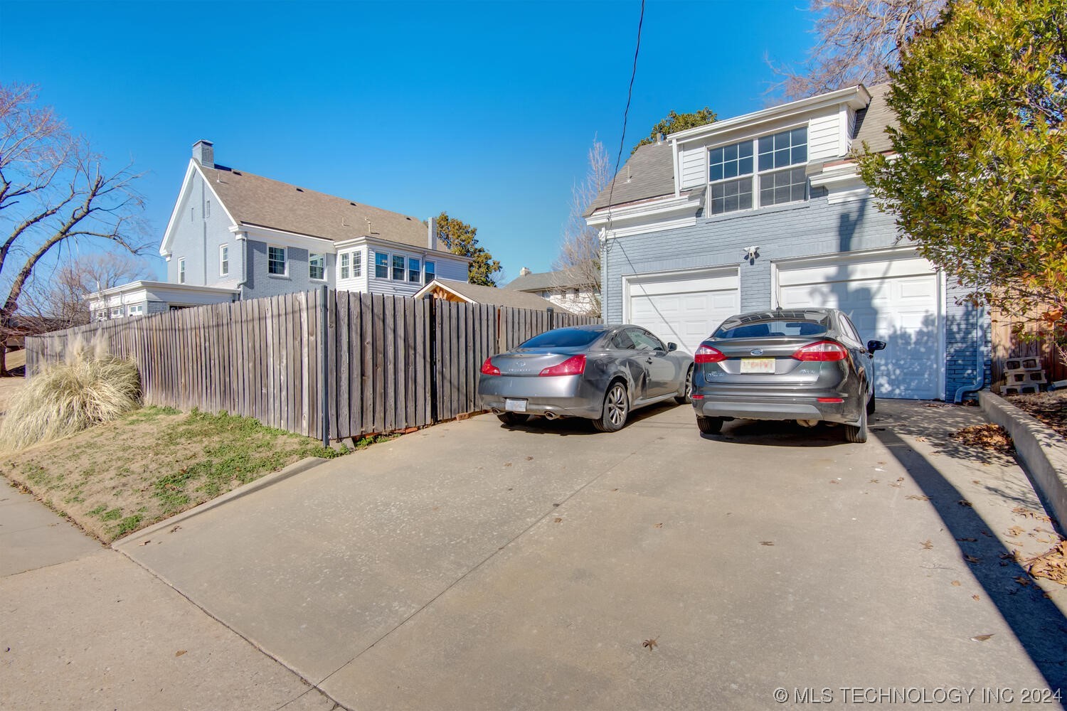 1245 S Newport Avenue