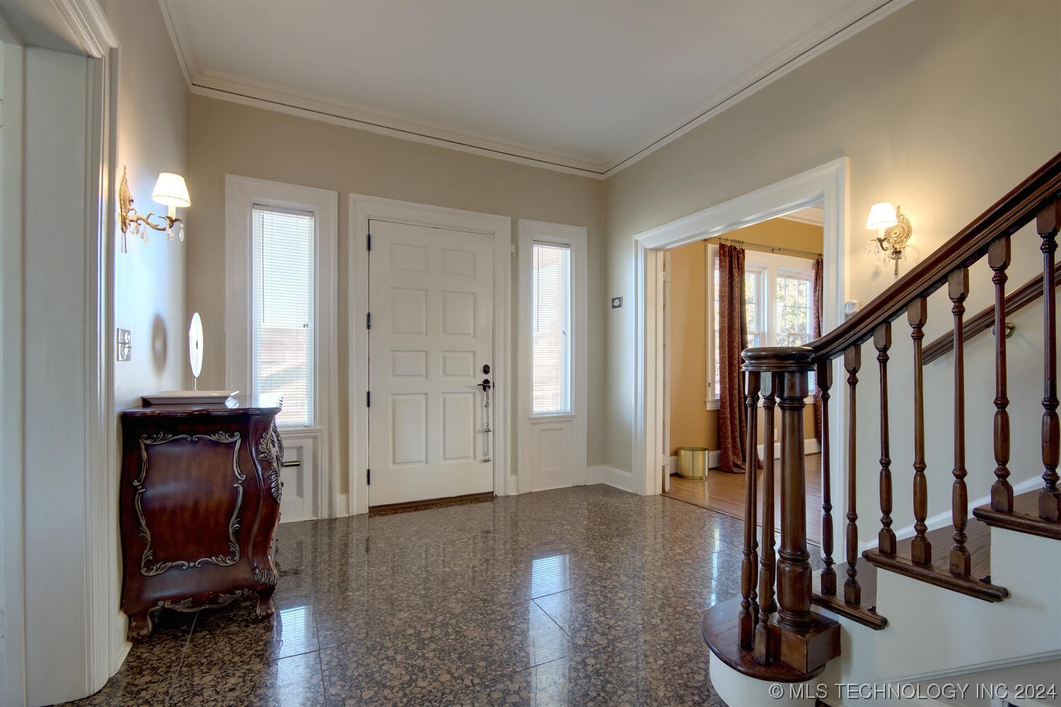 1245 S Newport Avenue