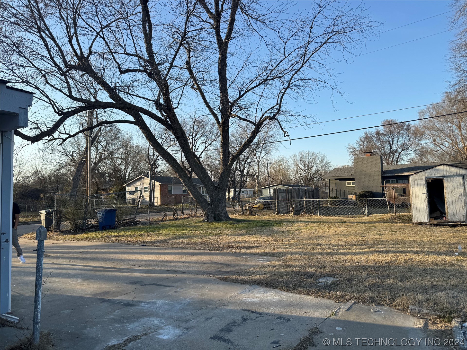 5131 N Rockford Avenue