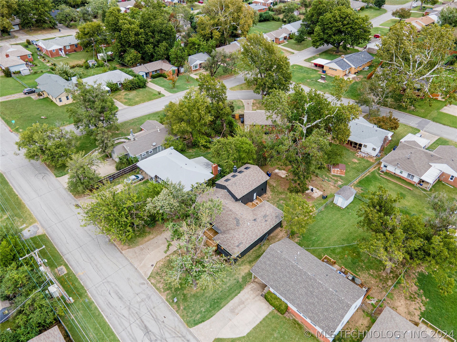 2413 S Pittsburg Avenue