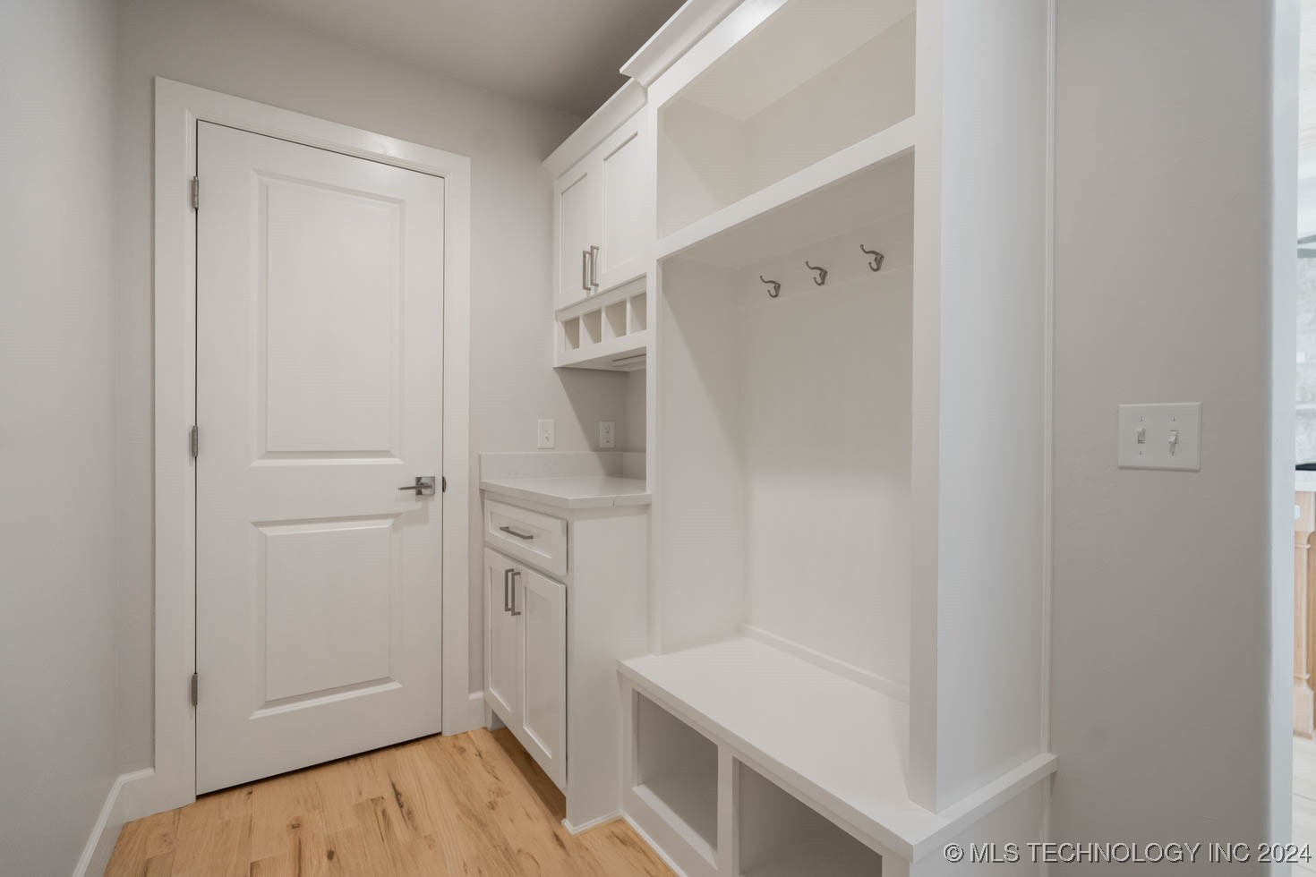 17513 S 56th East Avenue