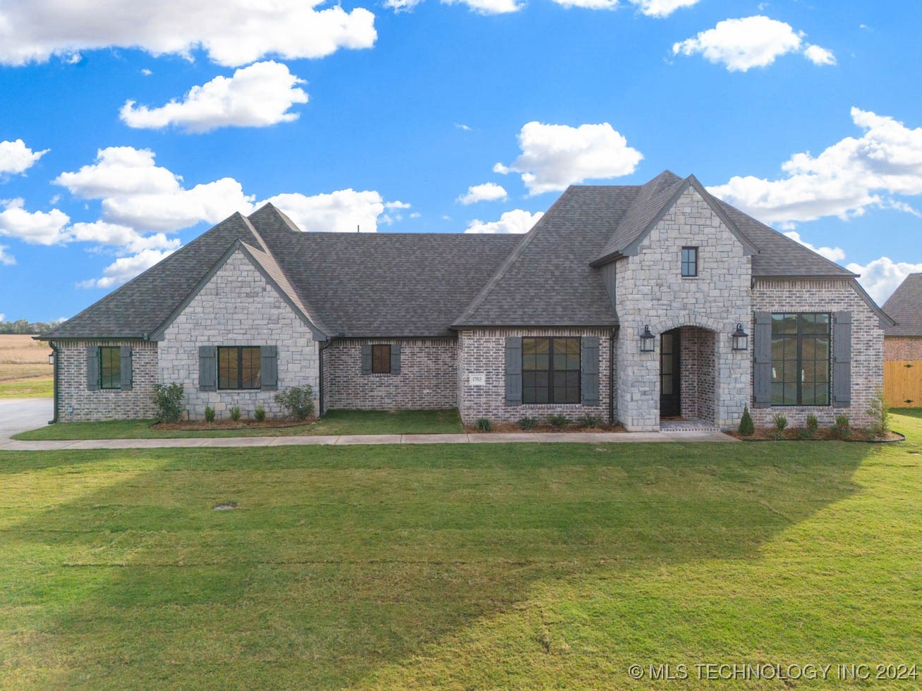 17513 S 56th East Avenue