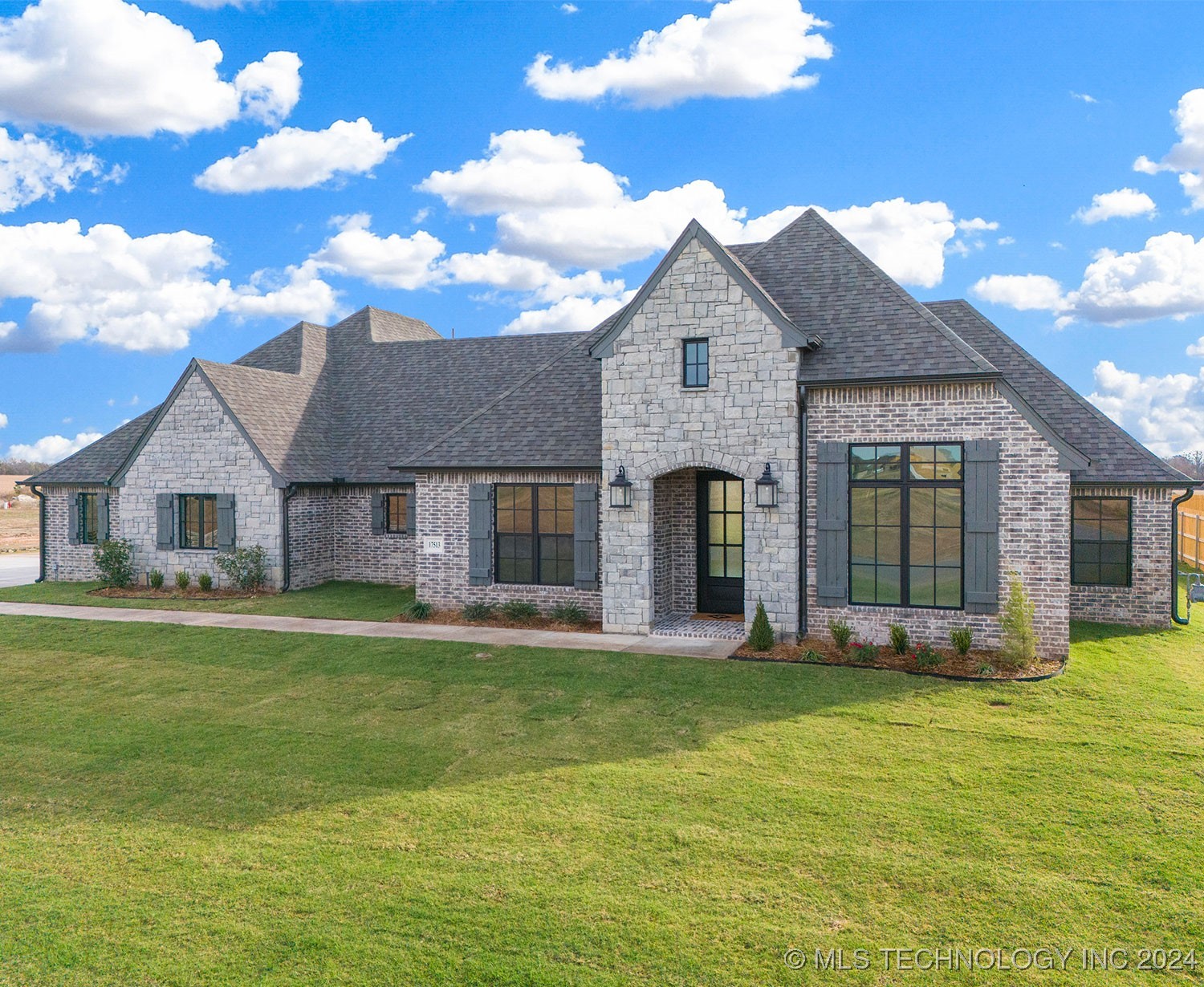 17513 S 56th East Avenue