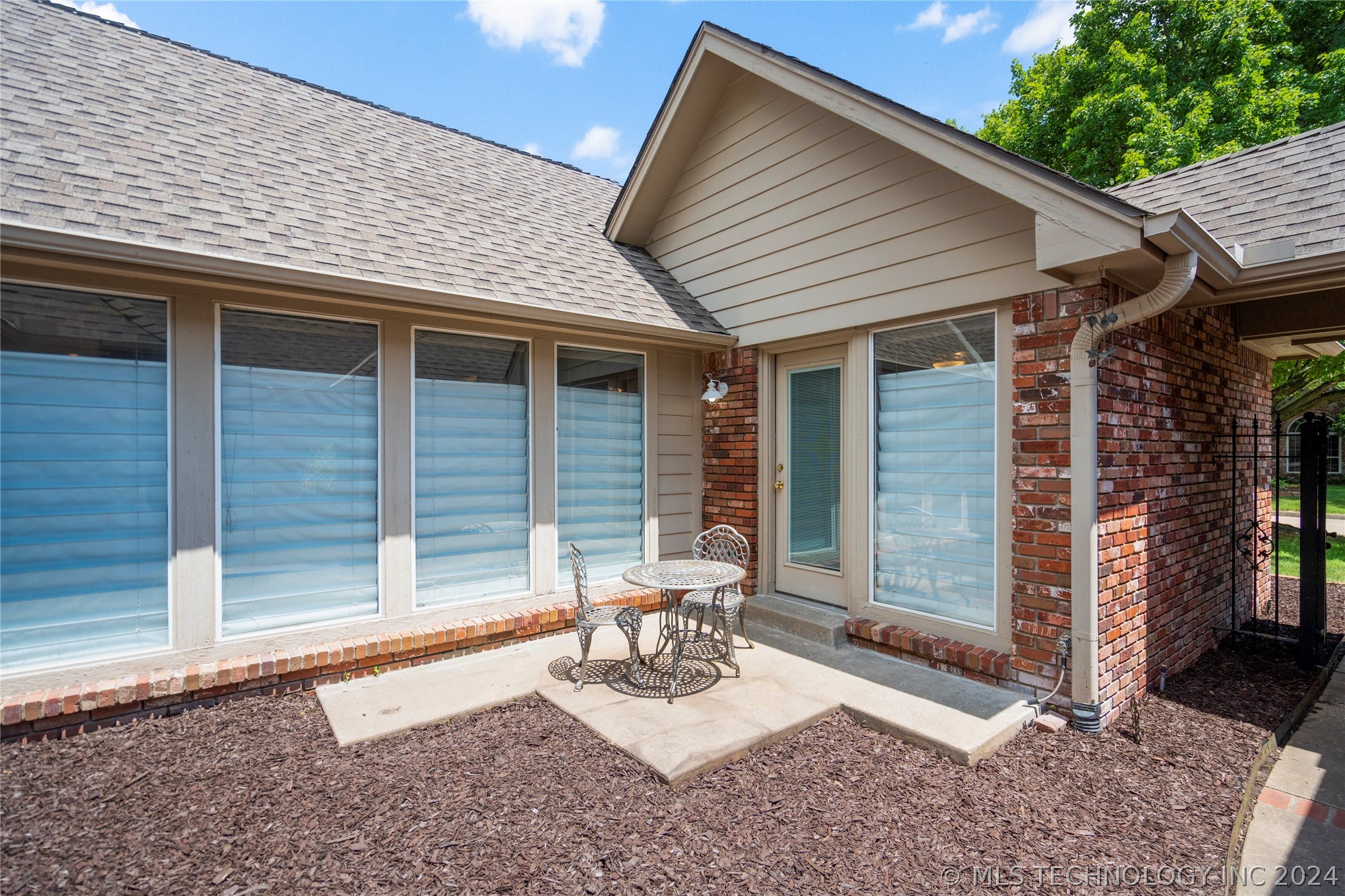 10218 S Granite Avenue