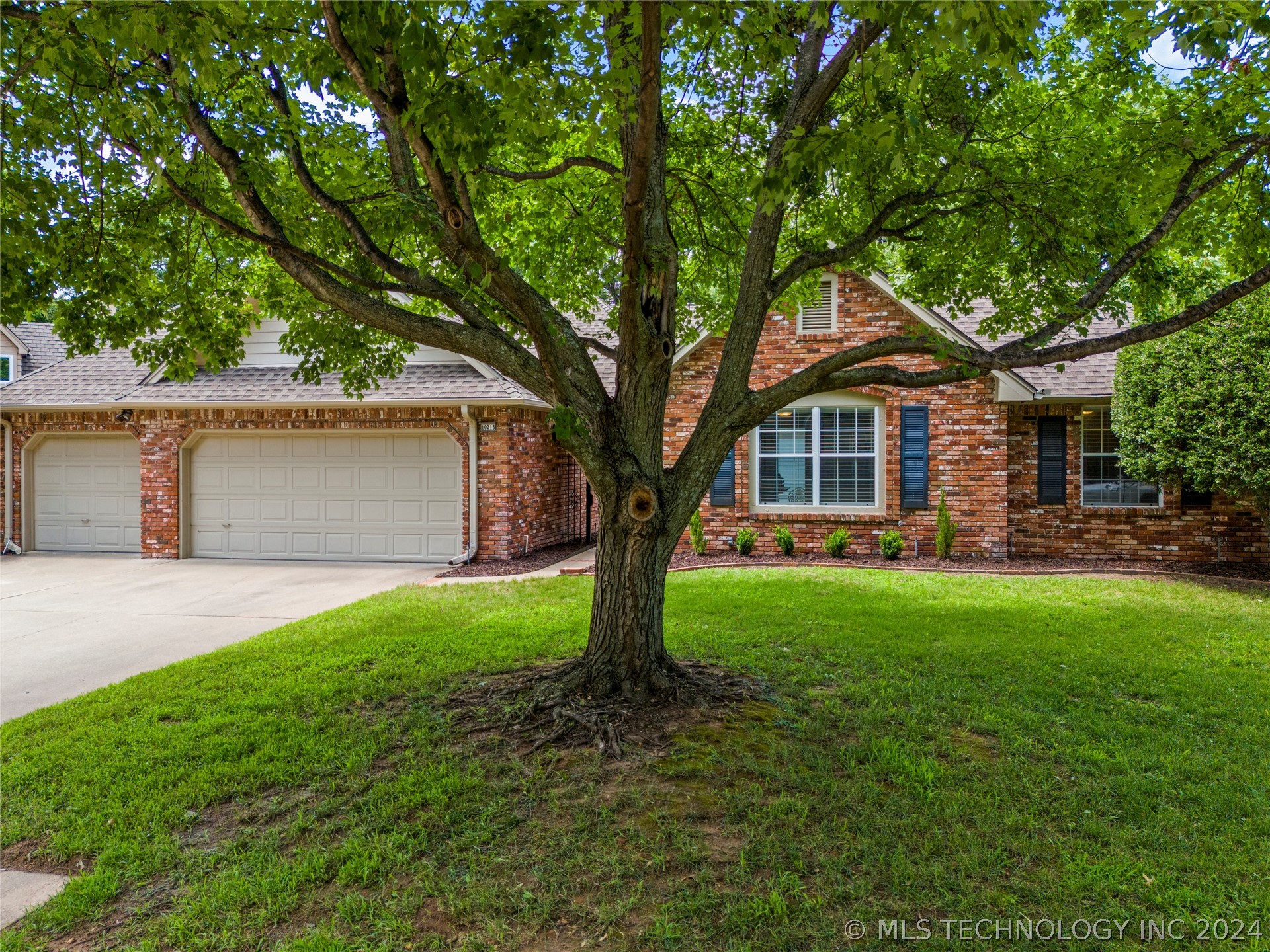 10218 S Granite Avenue