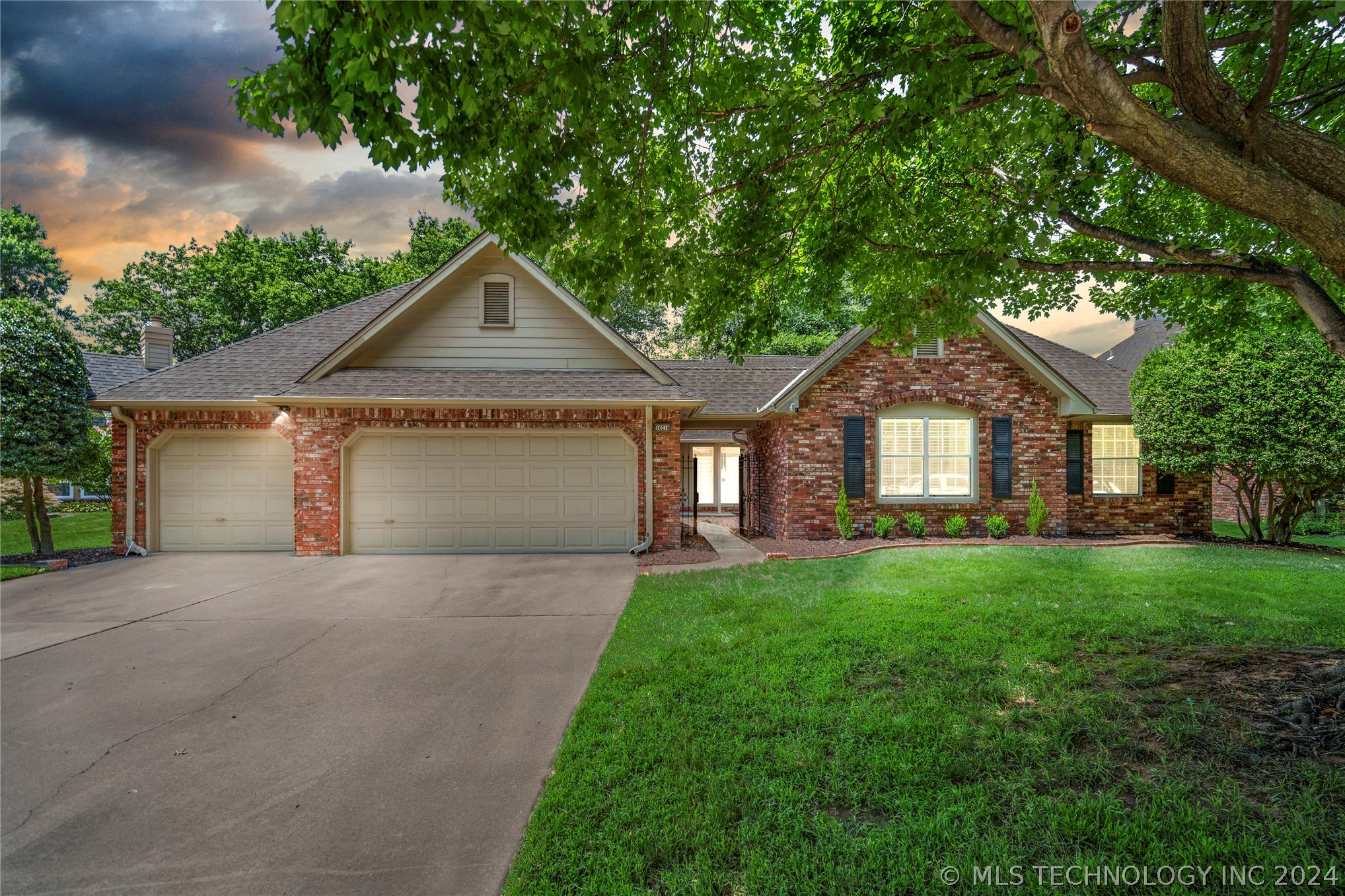 10218 S Granite Avenue