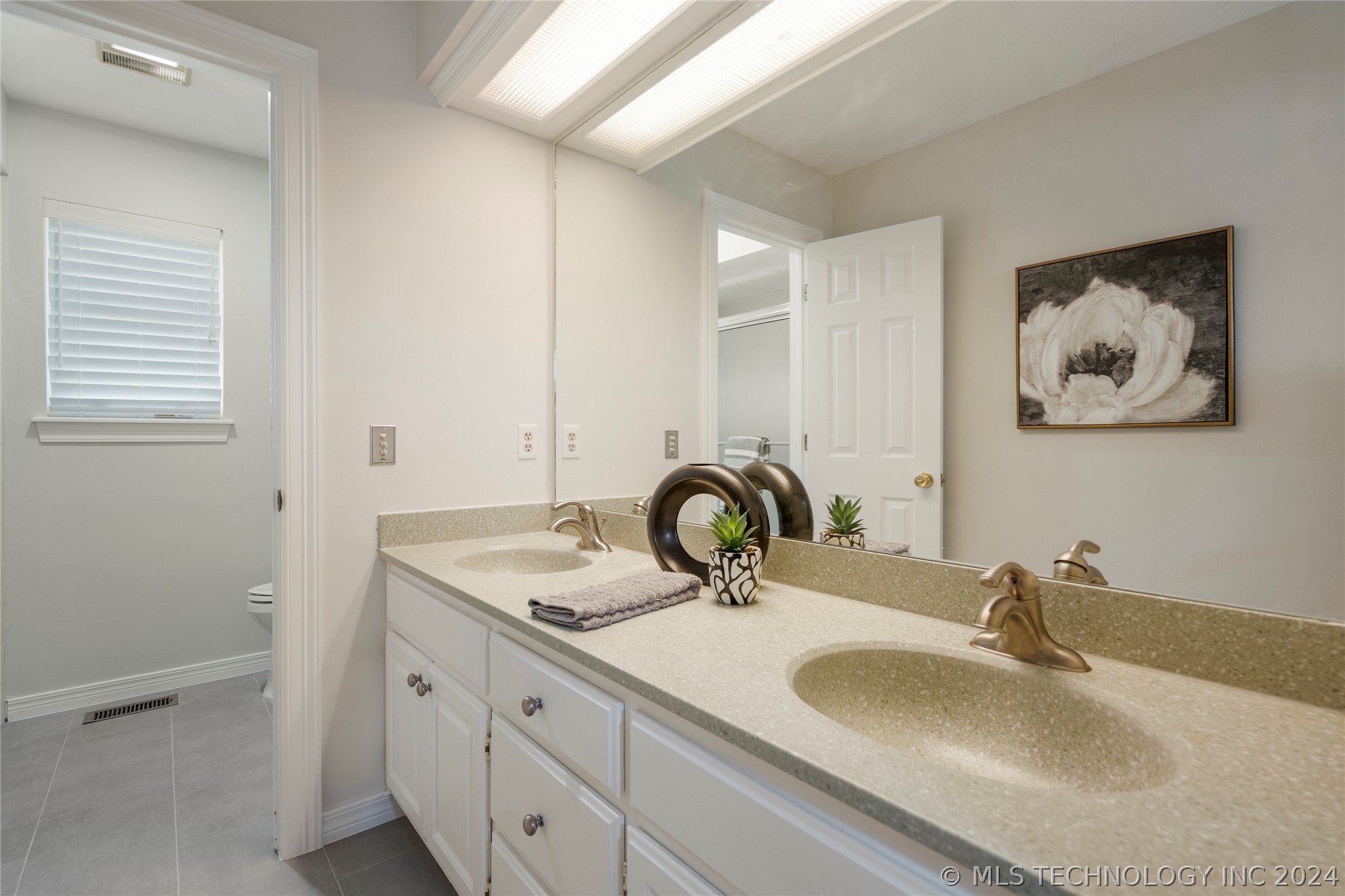 10218 S Granite Avenue