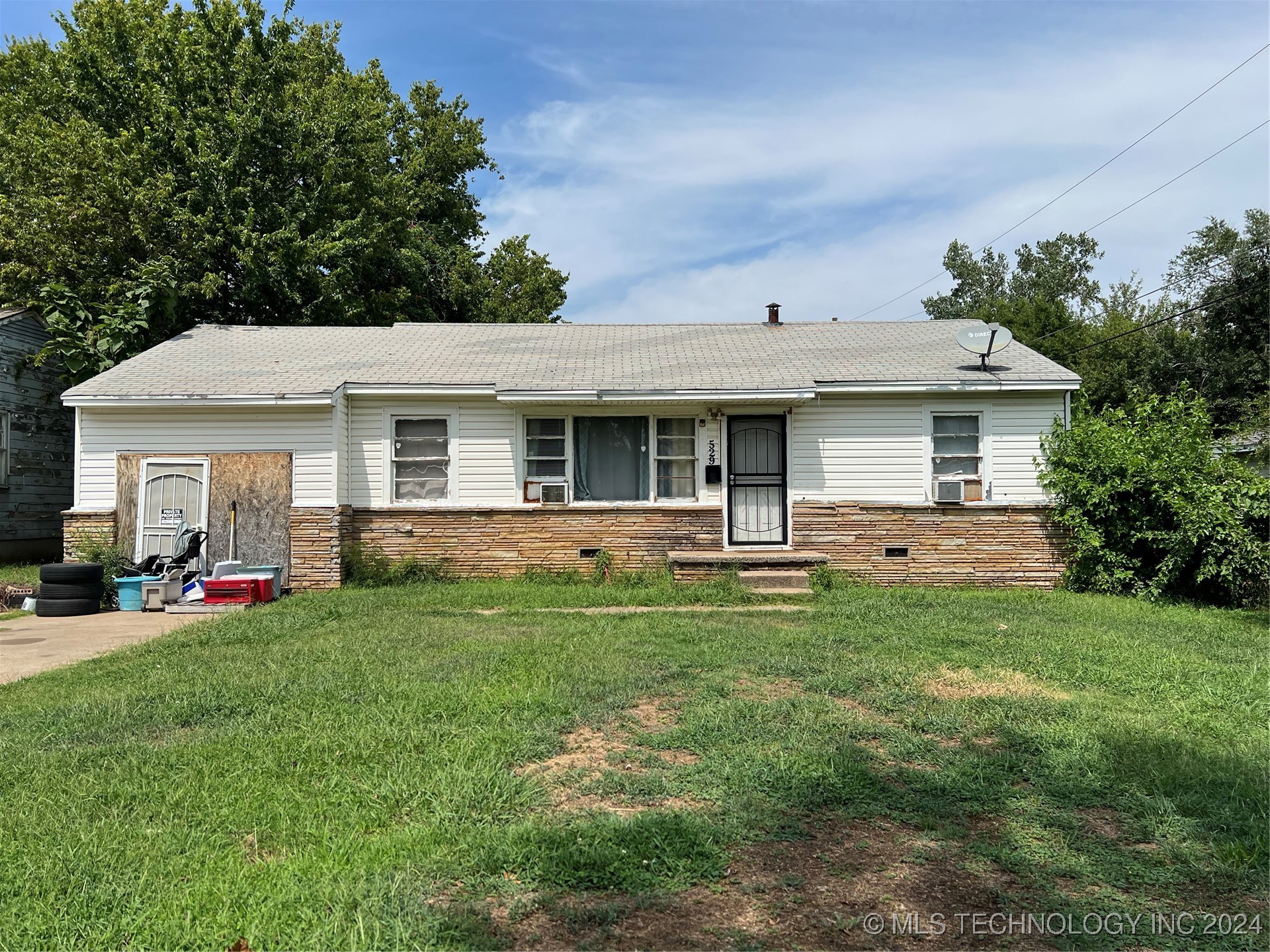 529 E 49th Place North N