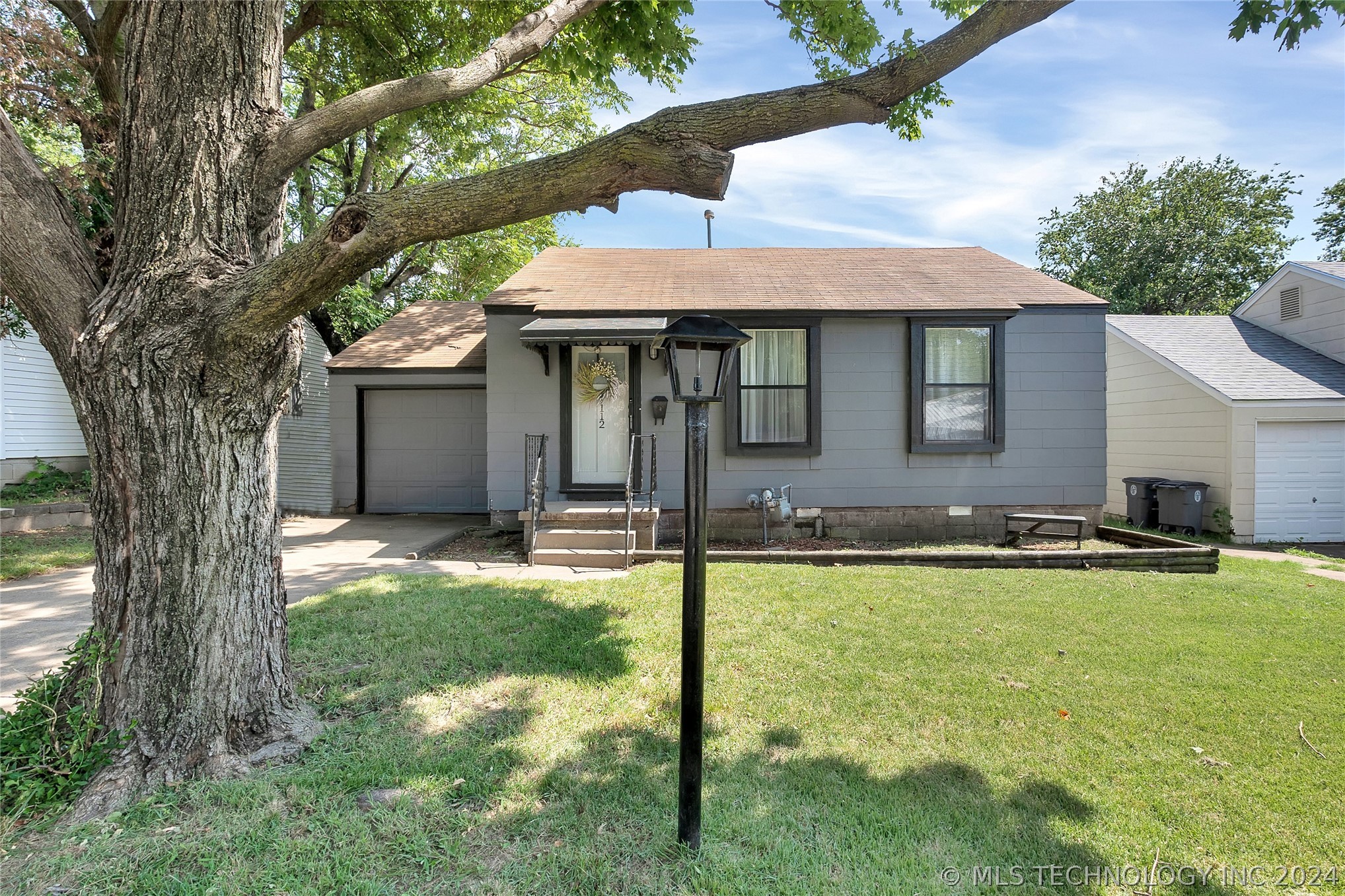 7112 E 4th Place