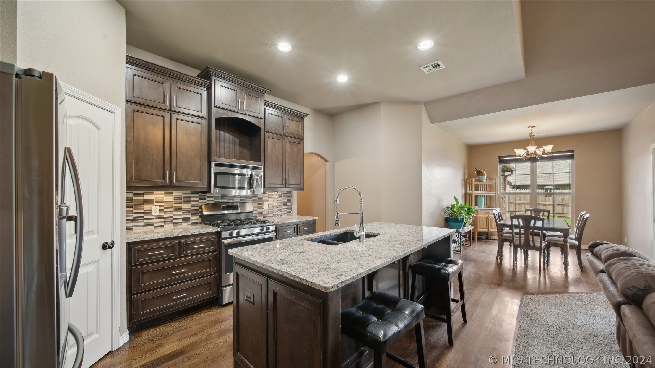 18223 E 49th Place S