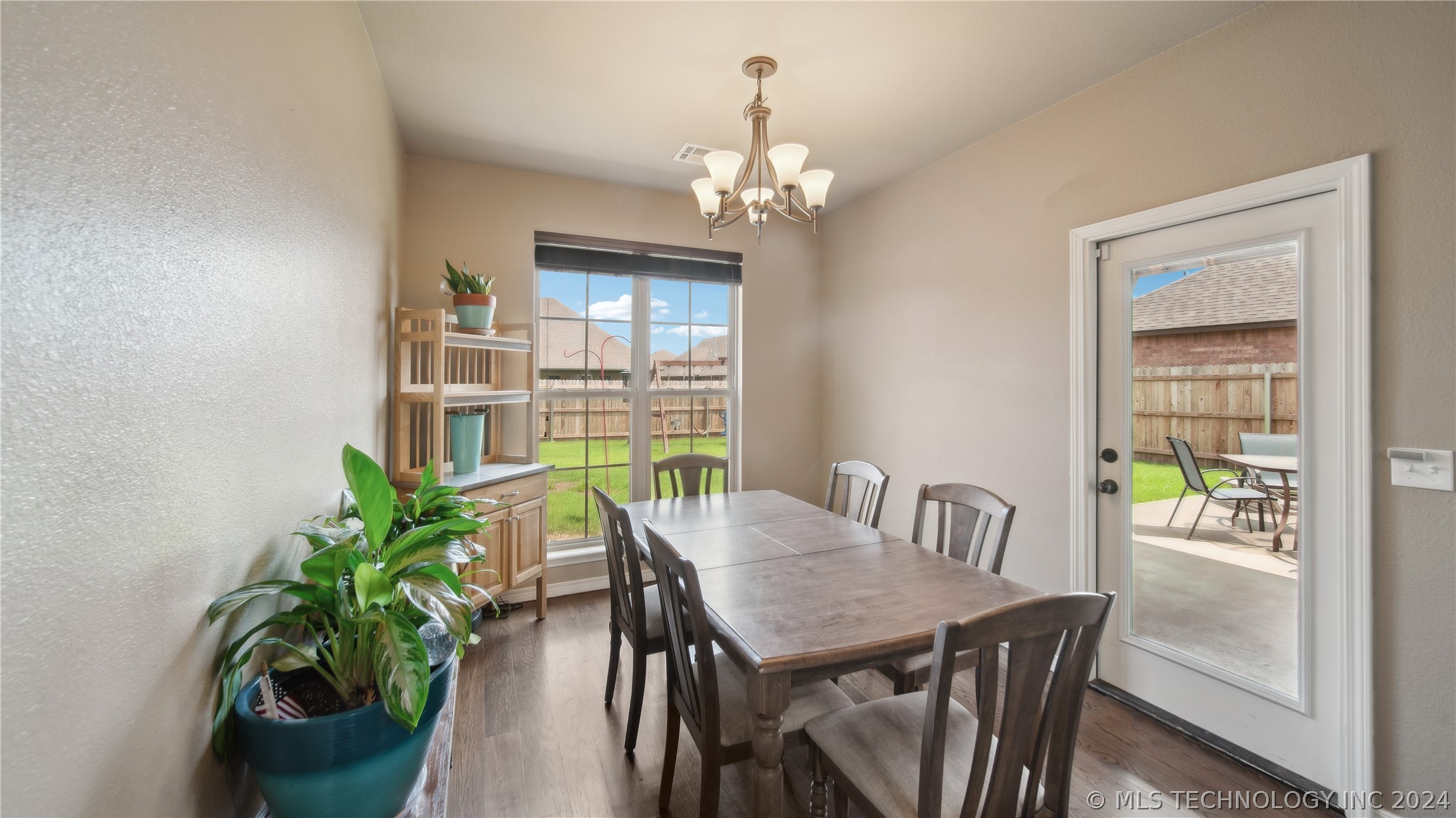 18223 E 49th Place S