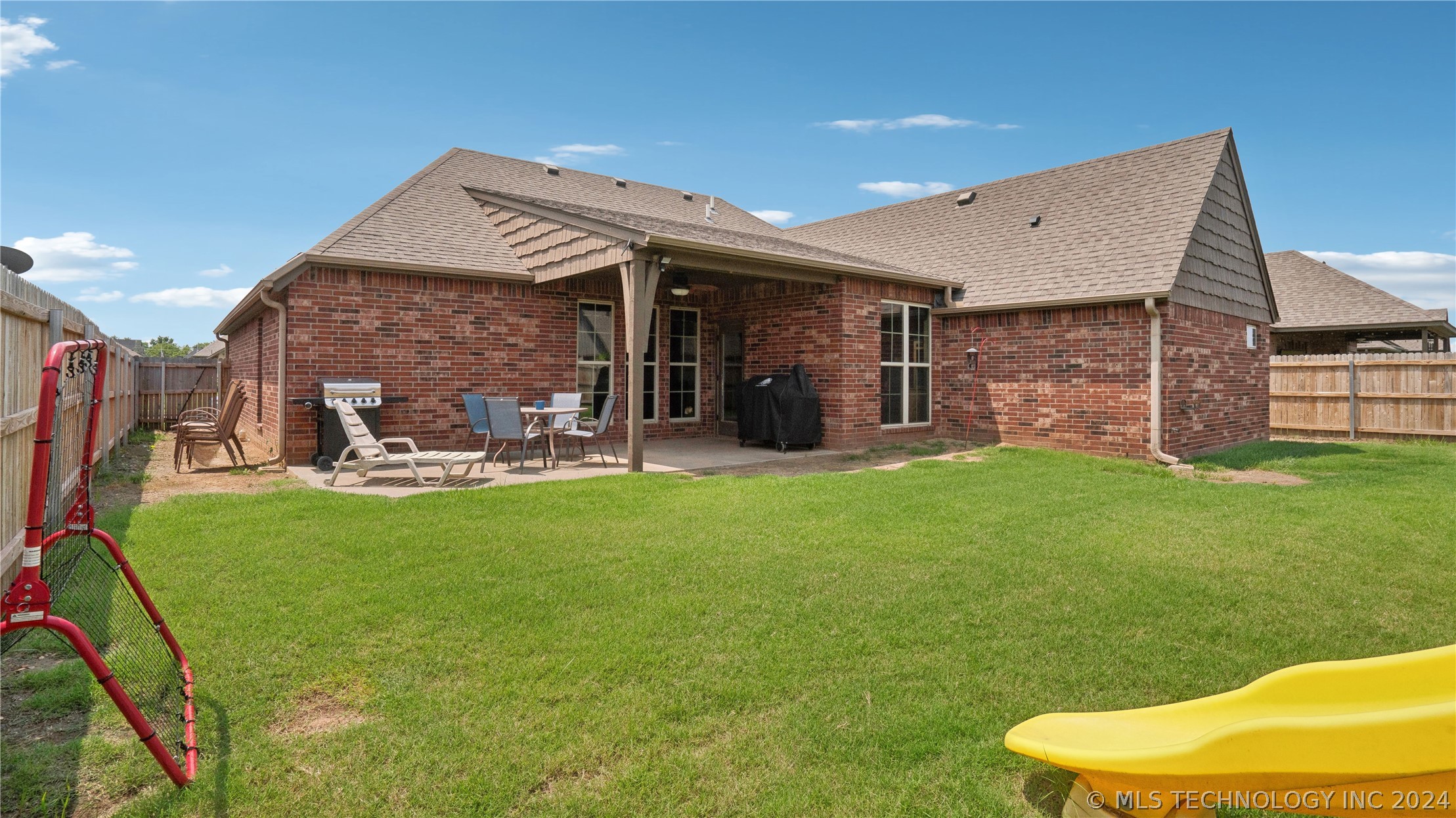 18223 E 49th Place S