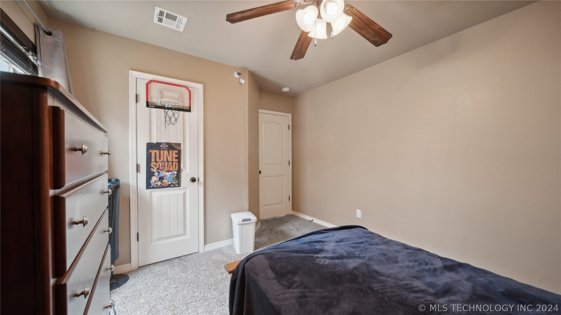 18223 E 49th Place S