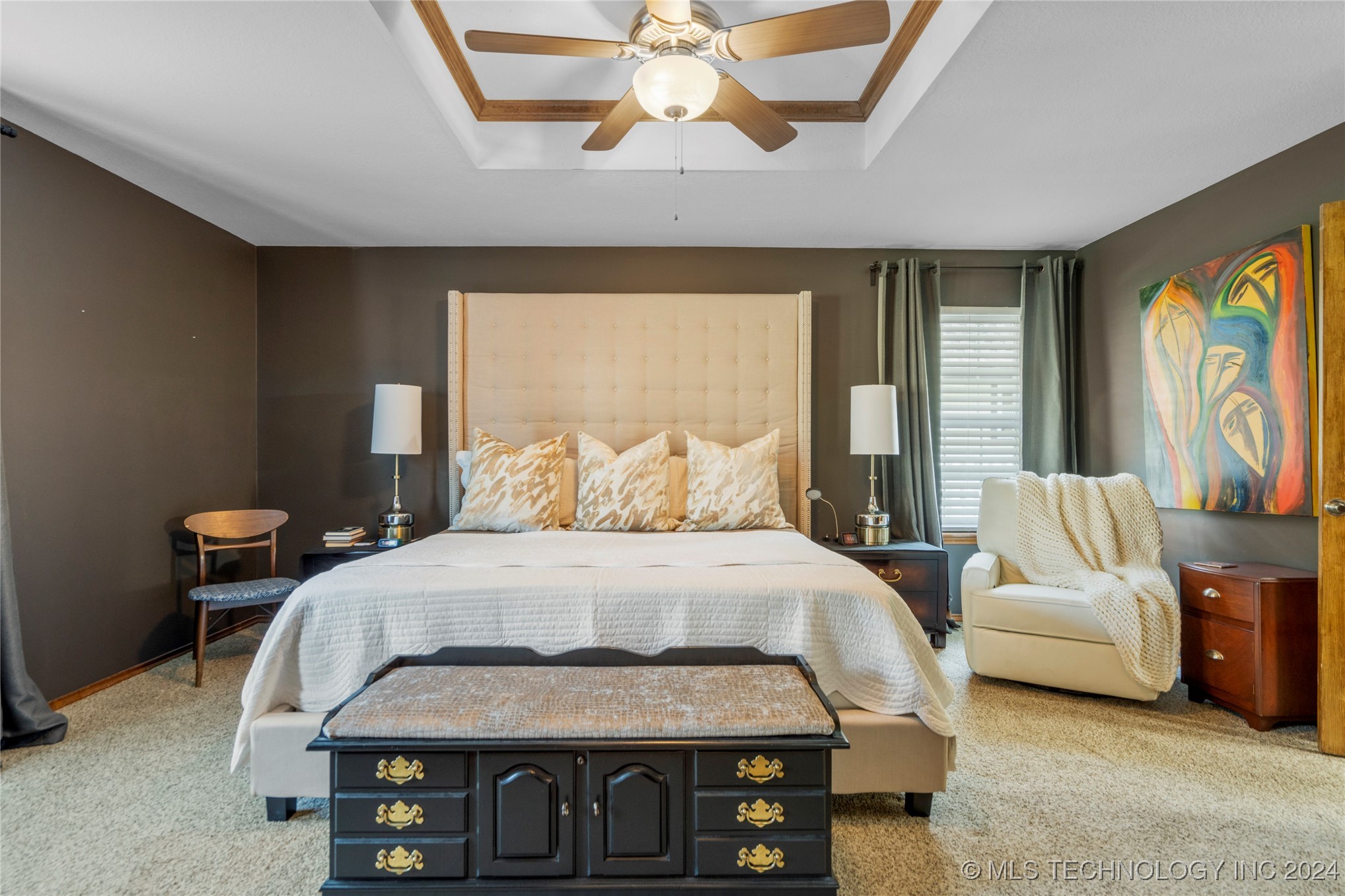 9945 S 72nd Avenue E