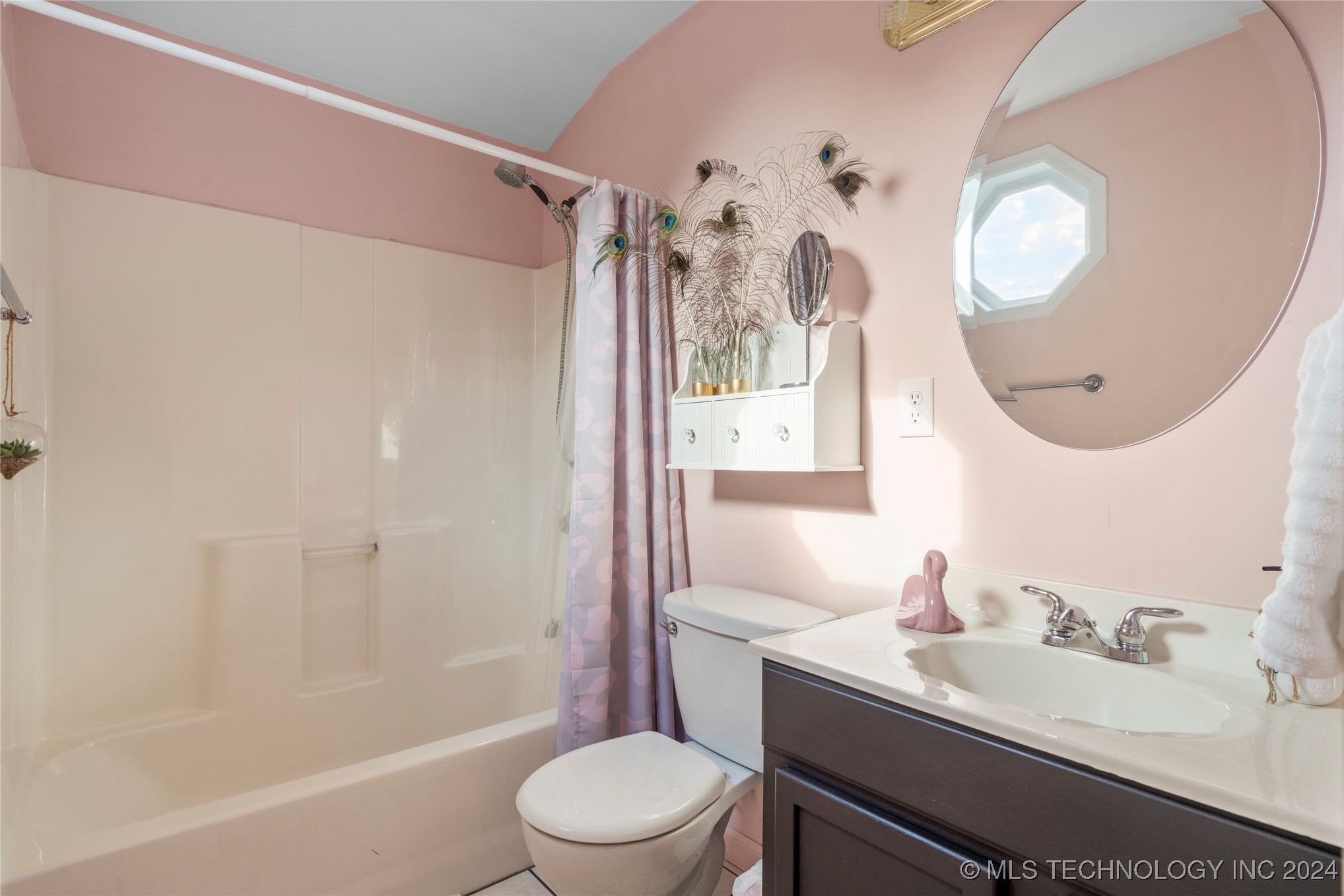 9945 S 72nd Avenue E