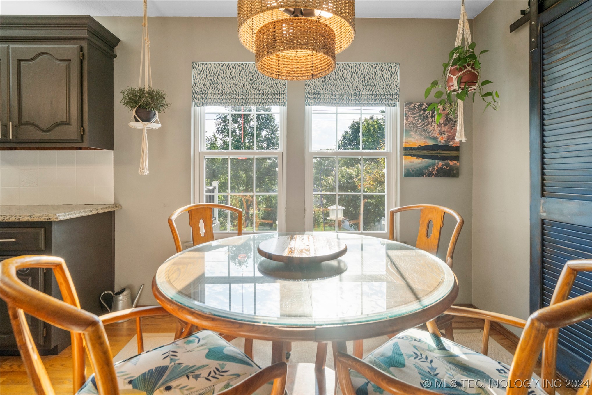 9945 S 72nd Avenue E