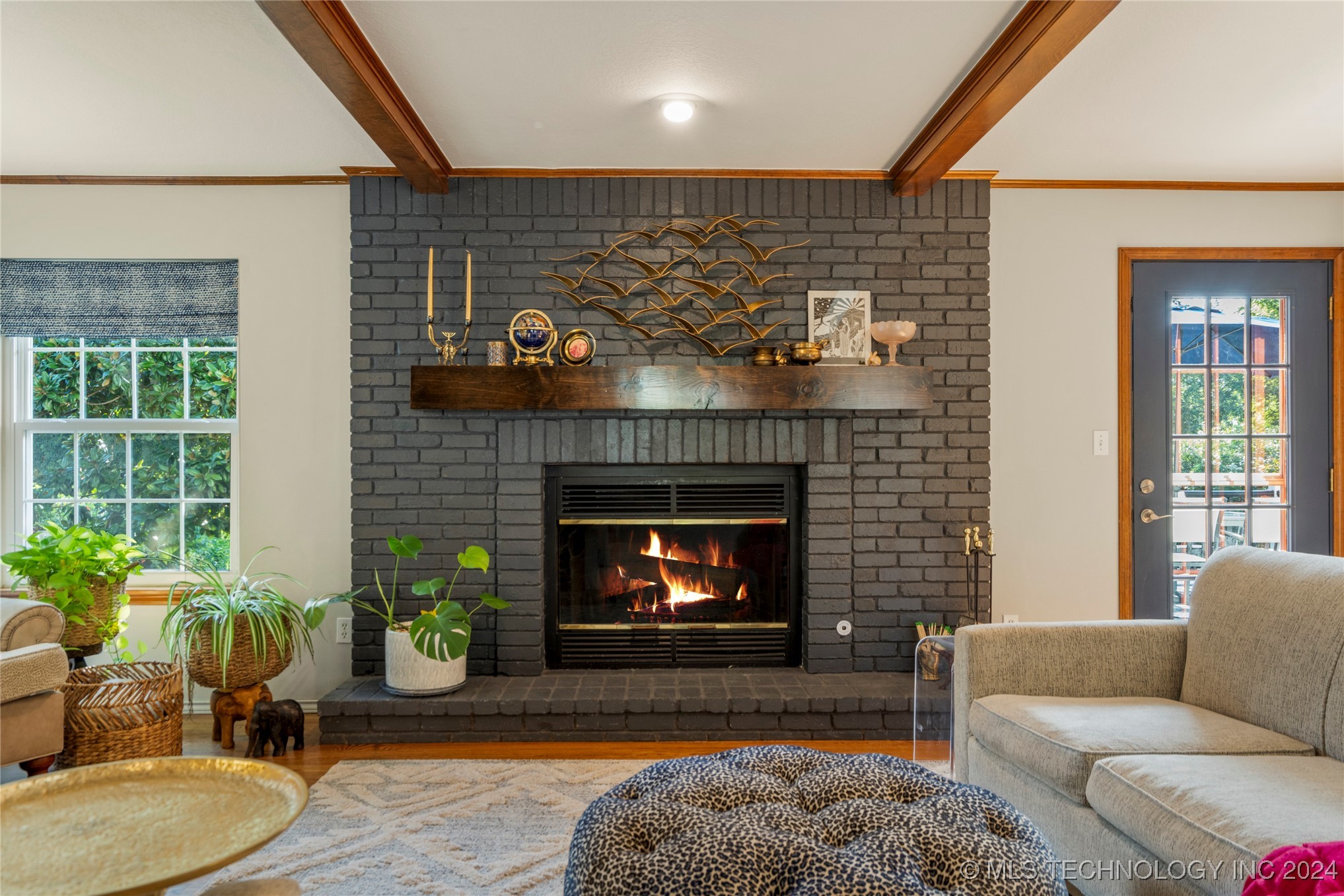 9945 S 72nd Avenue E