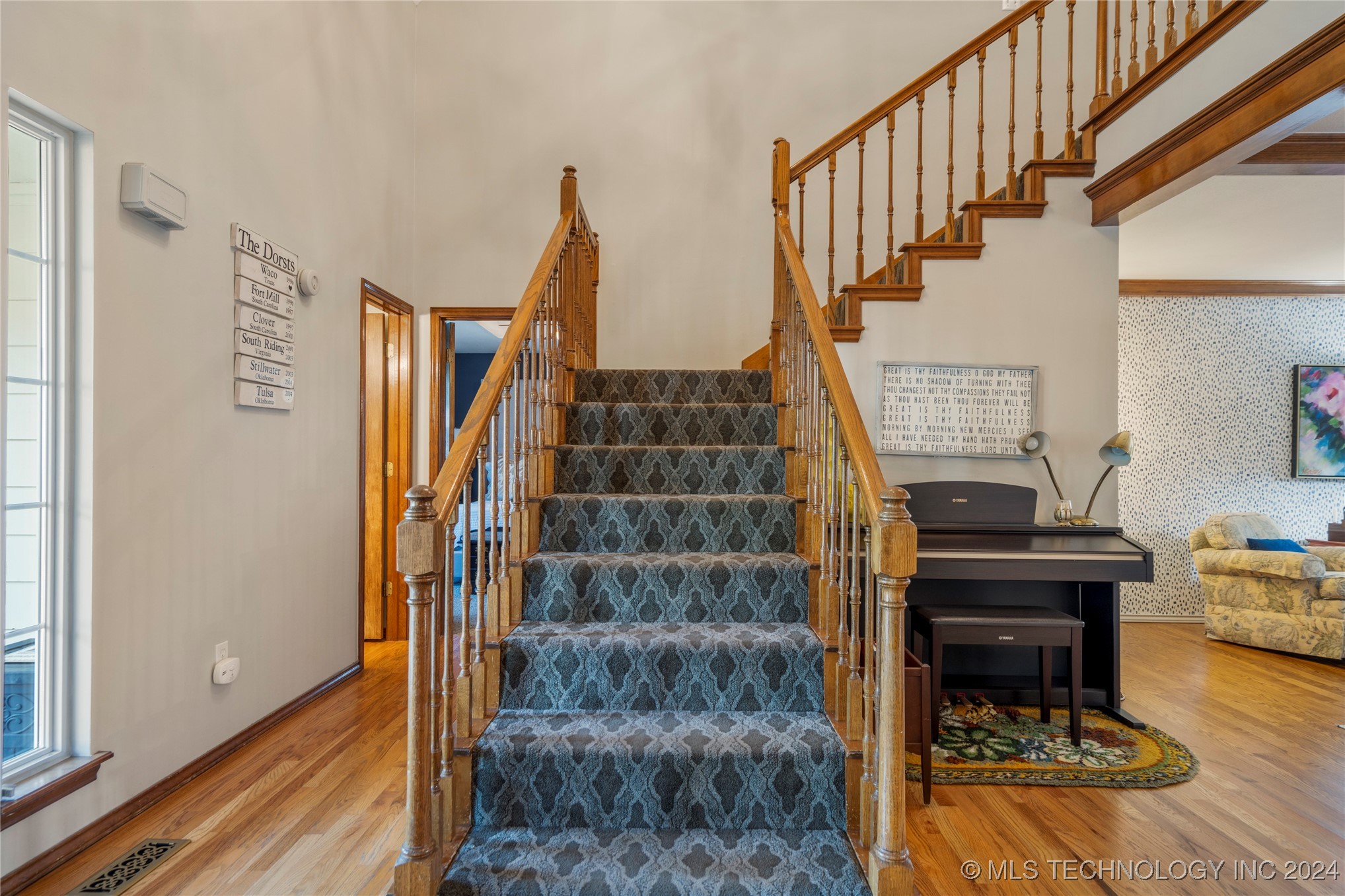 9945 S 72nd Avenue E