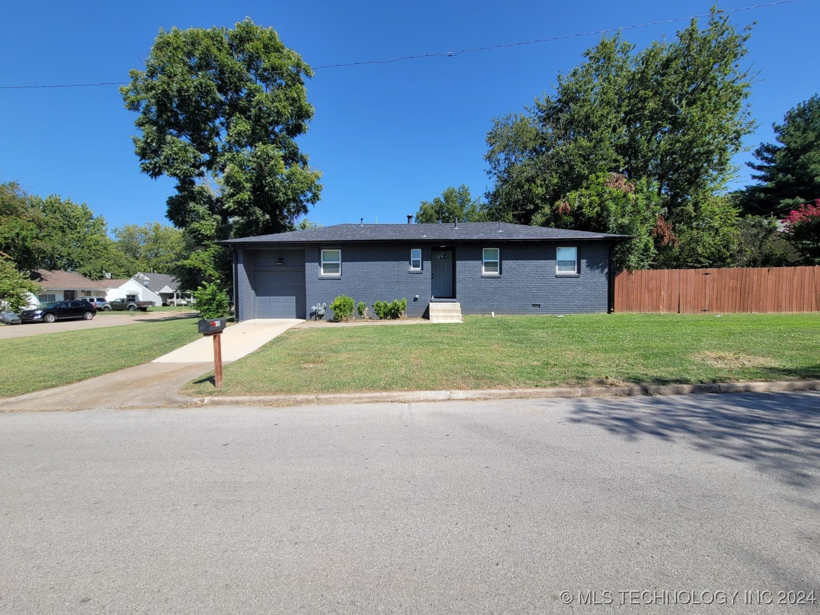 109 S Evanston Avenue