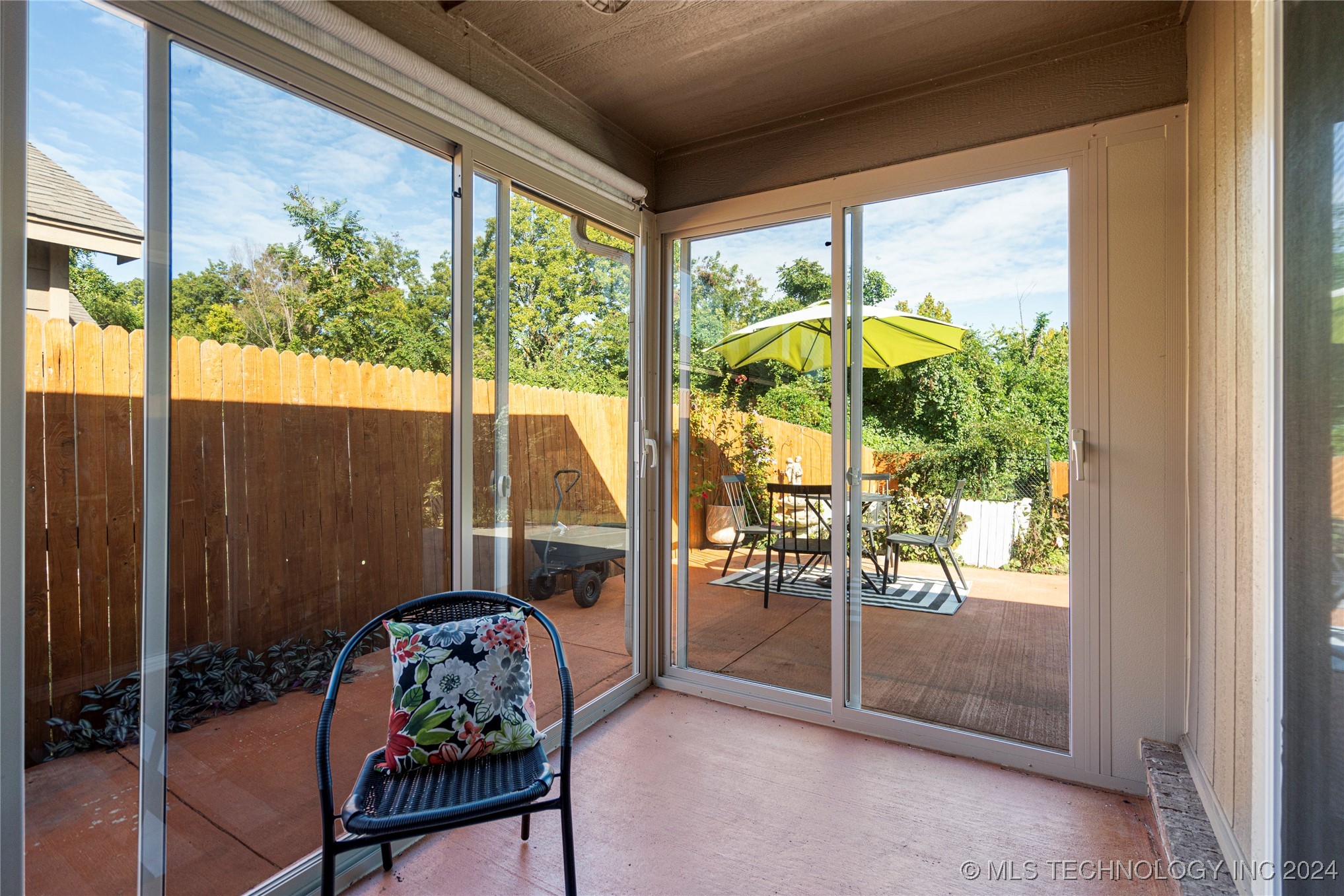 8543 E 160th Street S