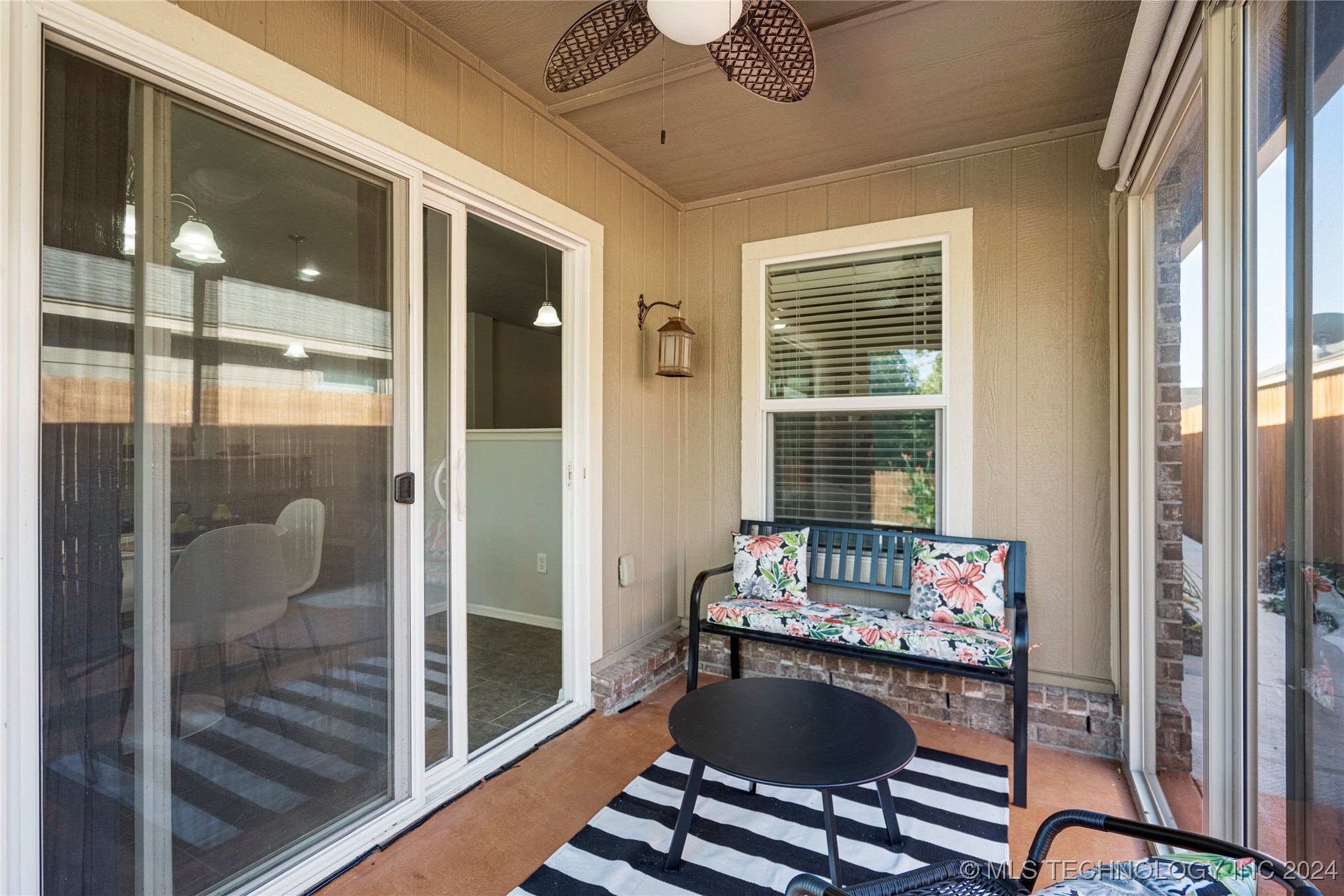 8543 E 160th Street S