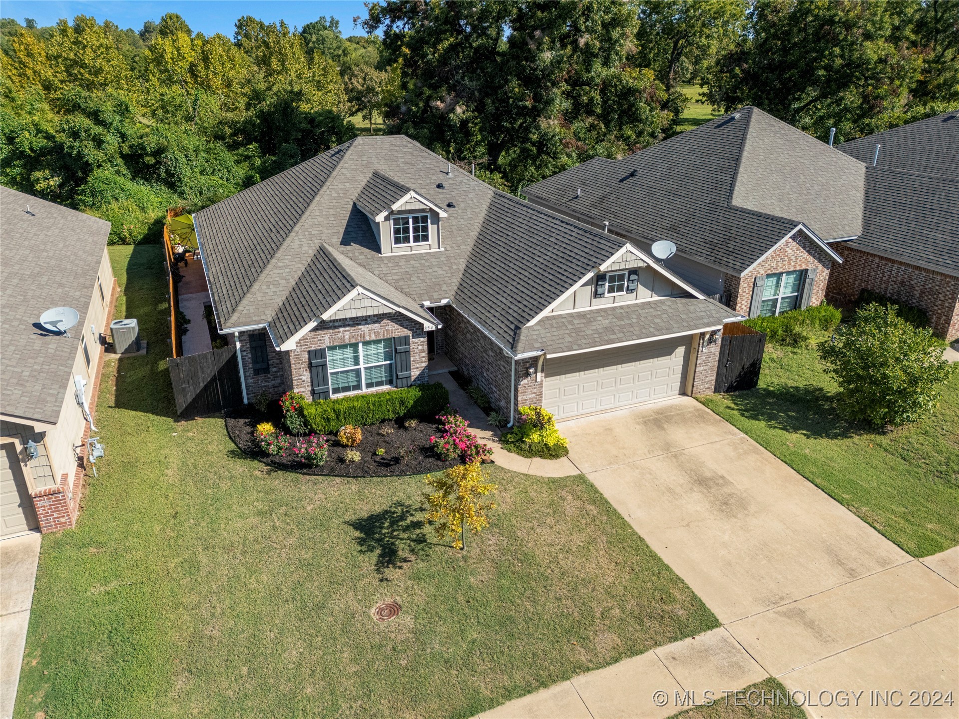 8543 E 160th Street S