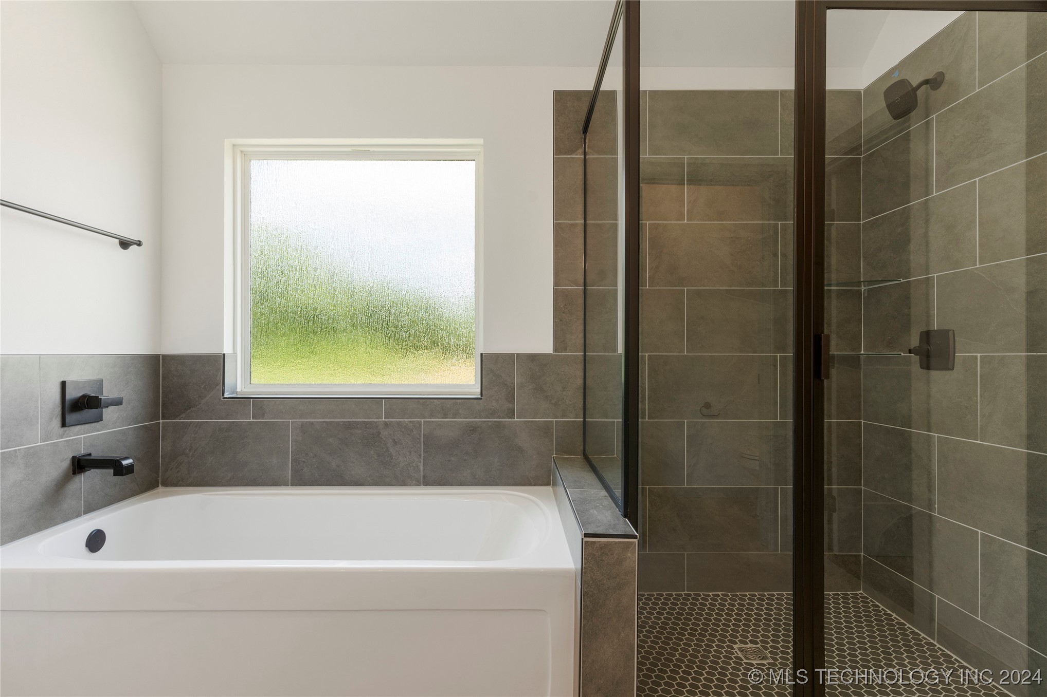 12914 S 20th Place E