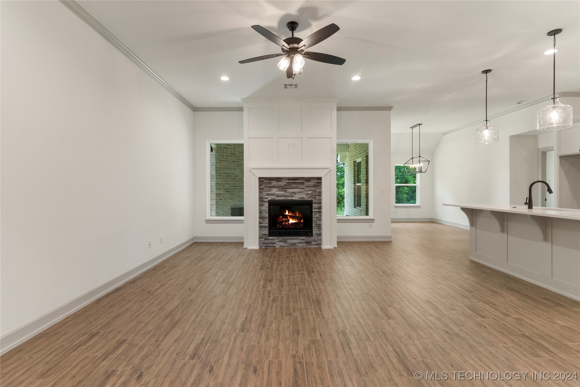 12914 S 20th Place E