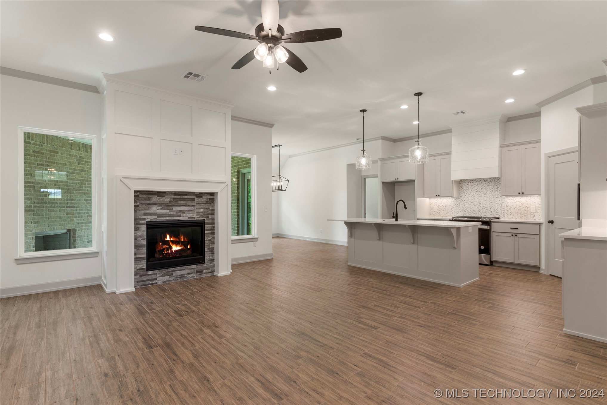 12914 S 20th Place E