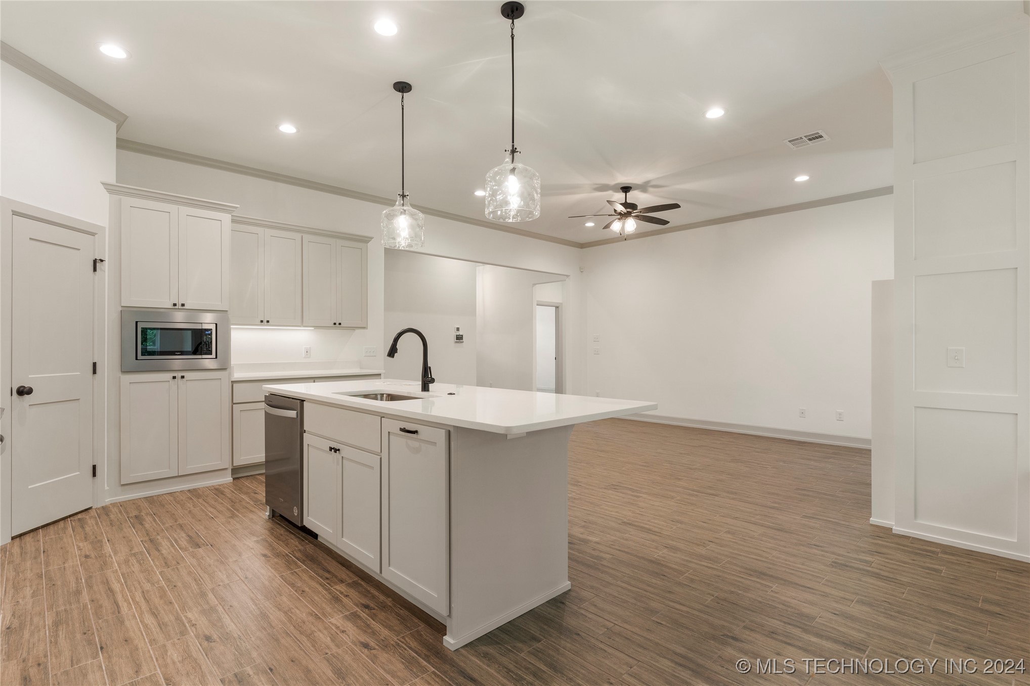 12914 S 20th Place E