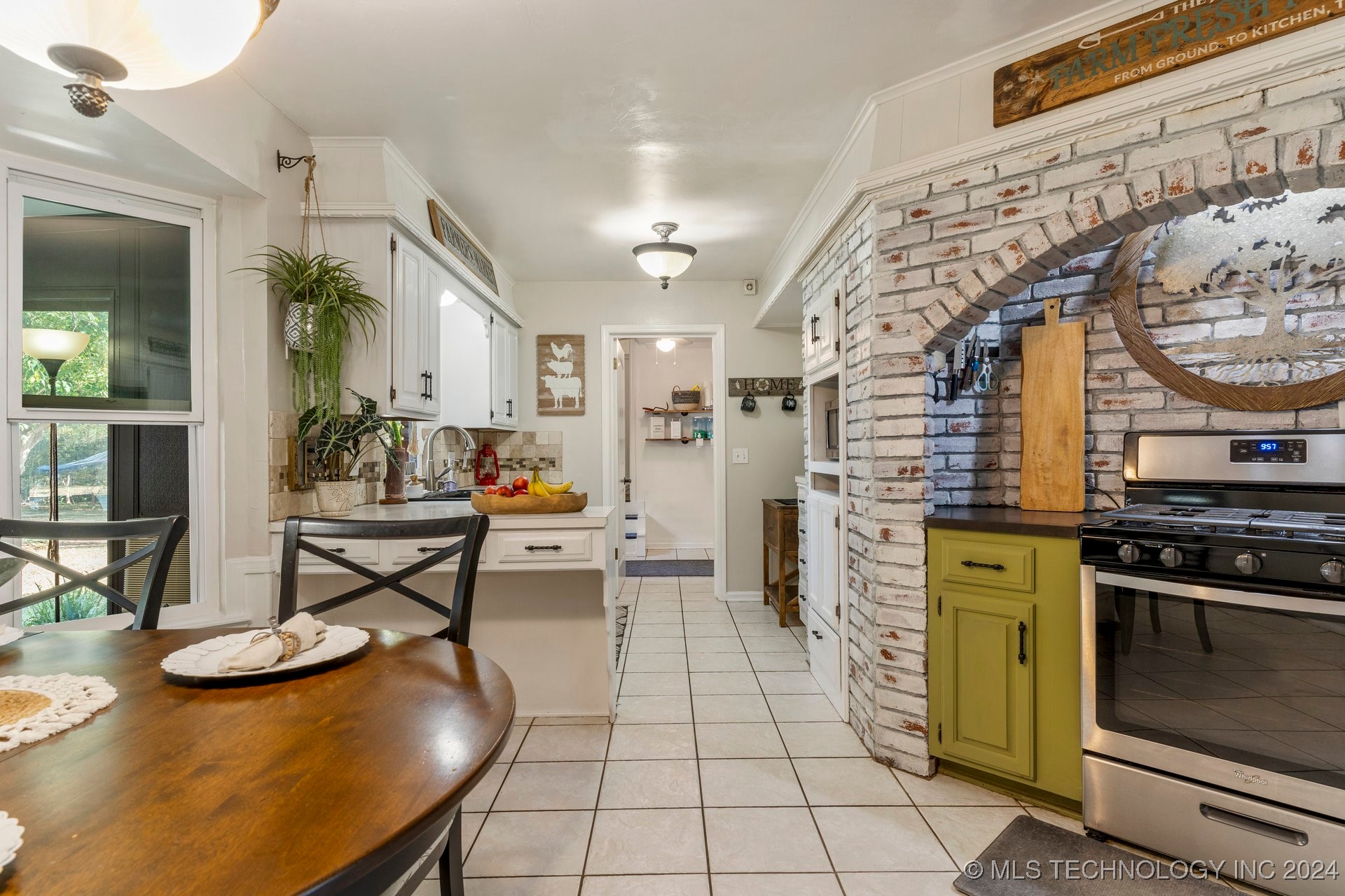 6401 S 221st East Avenue