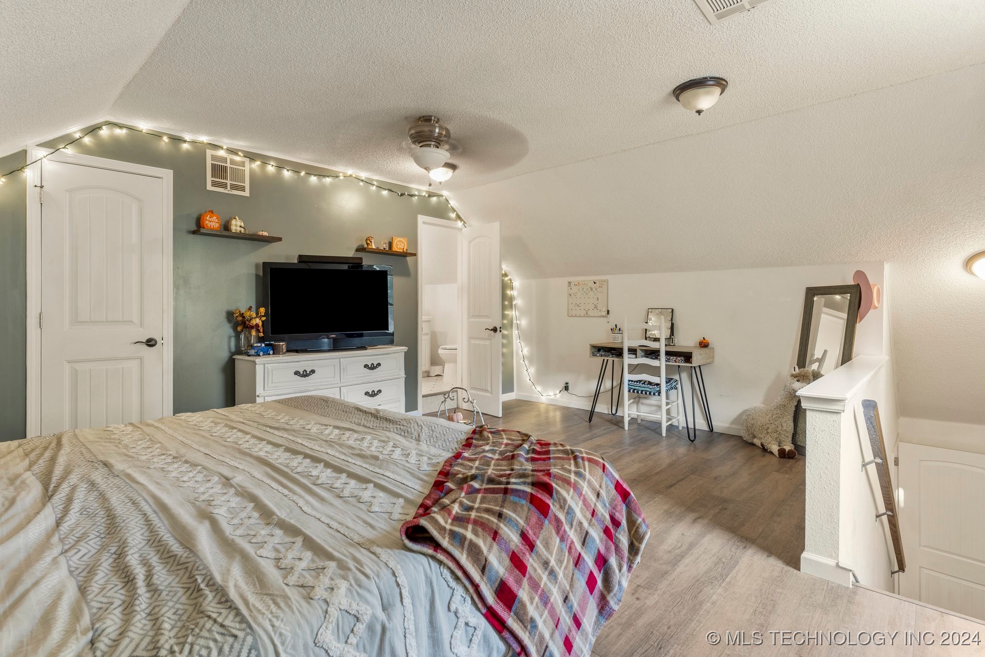 6401 S 221st East Avenue