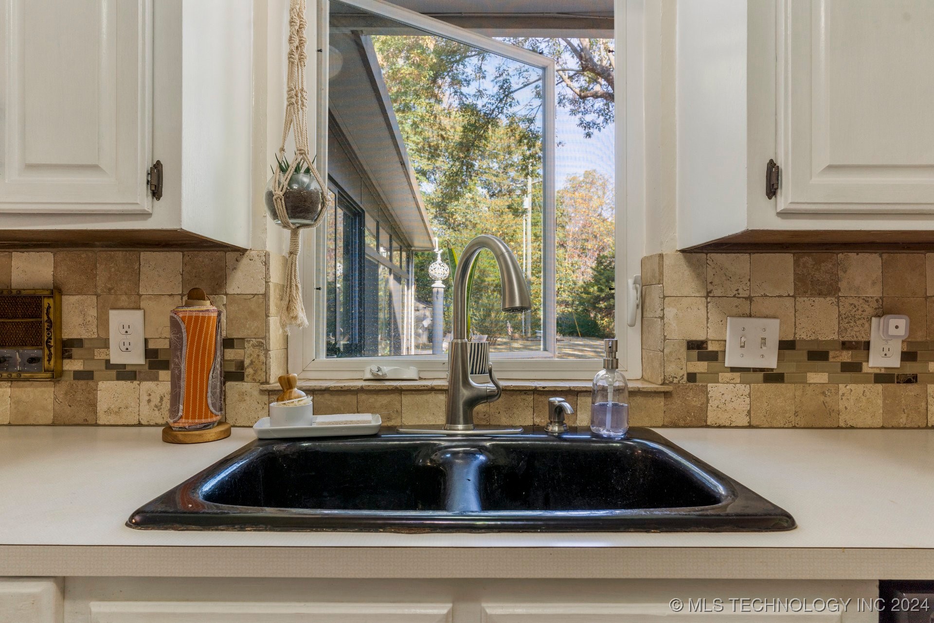 6401 S 221st East Avenue