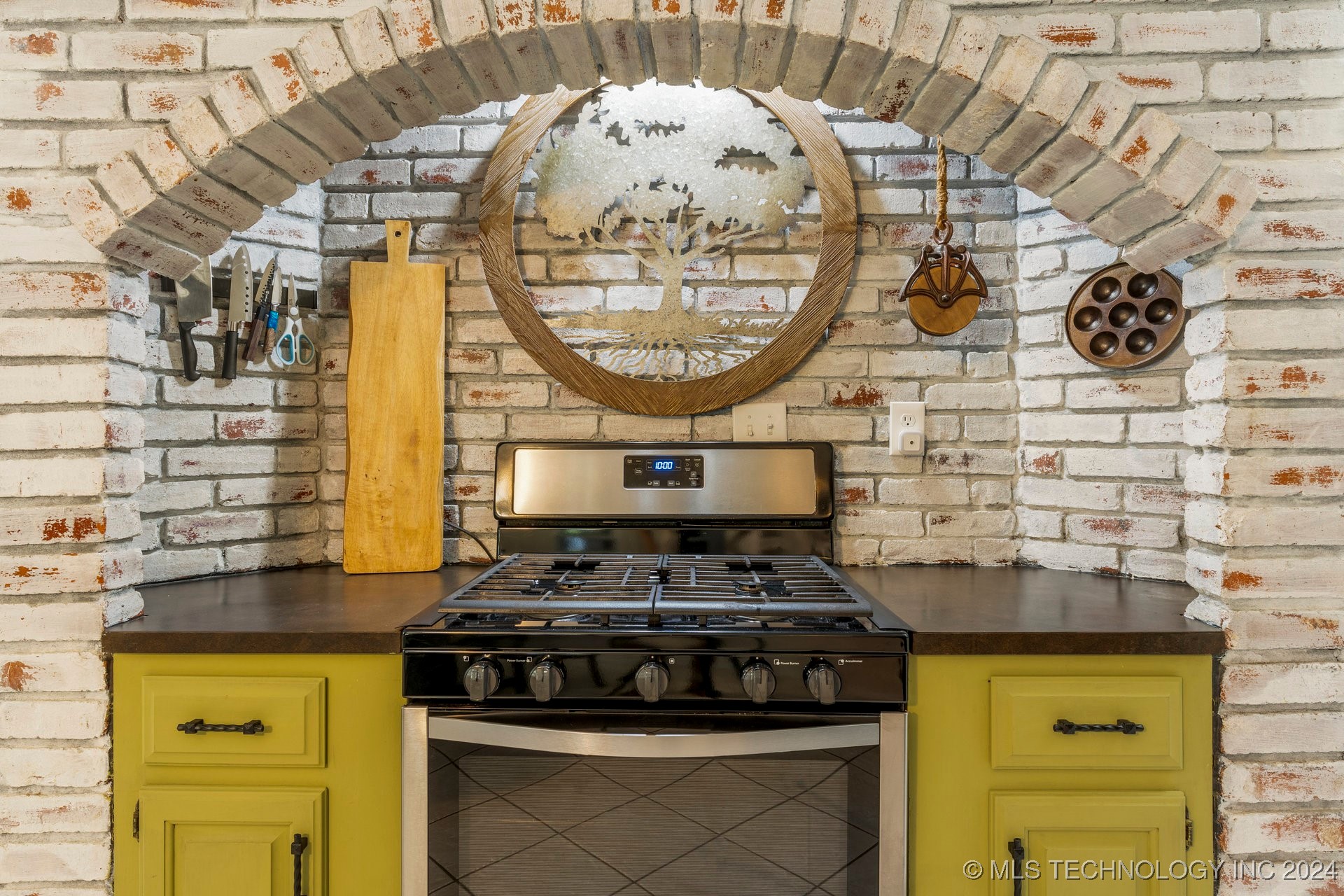 6401 S 221st East Avenue