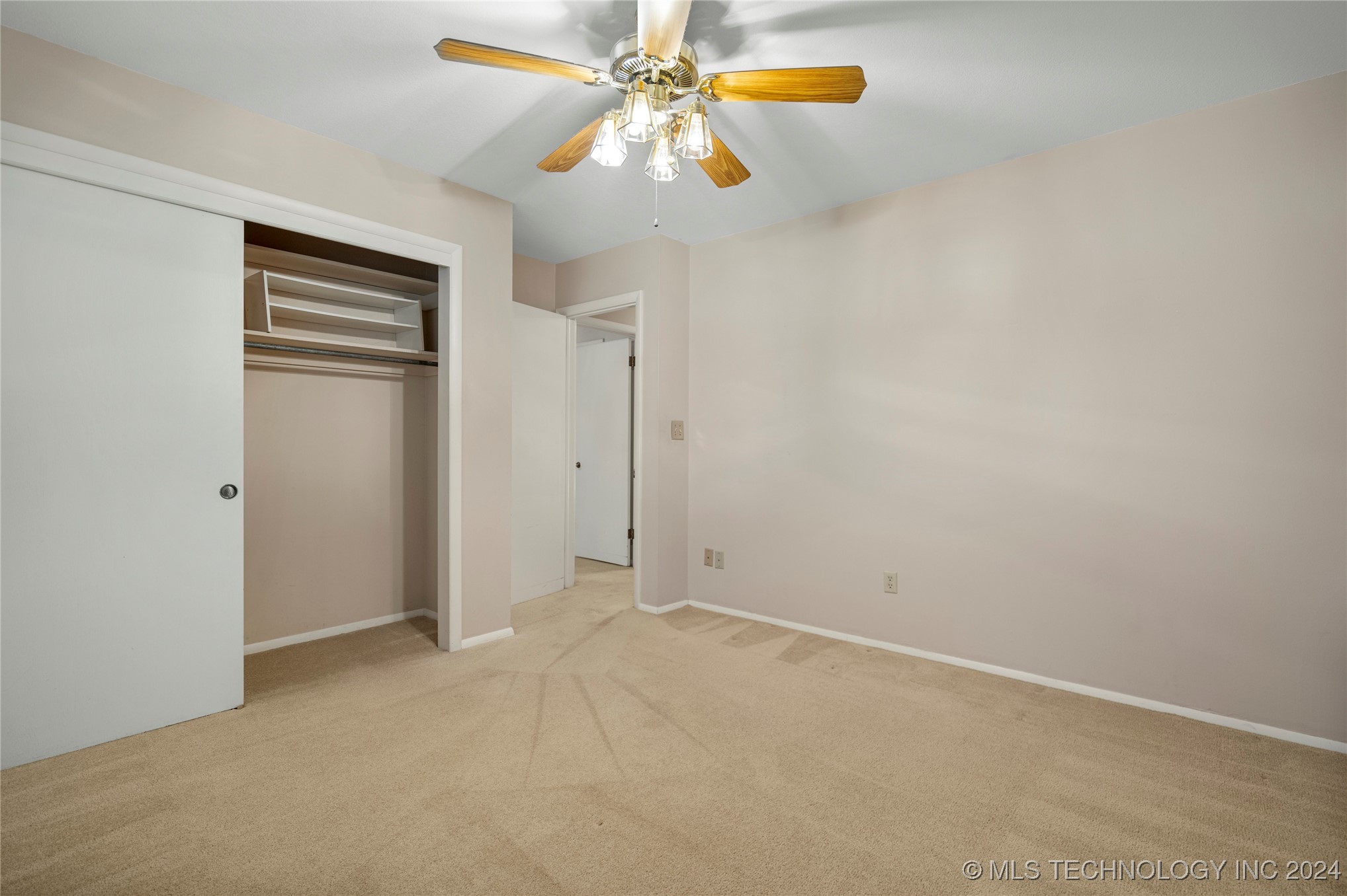 5847 S Lakewood Avenue