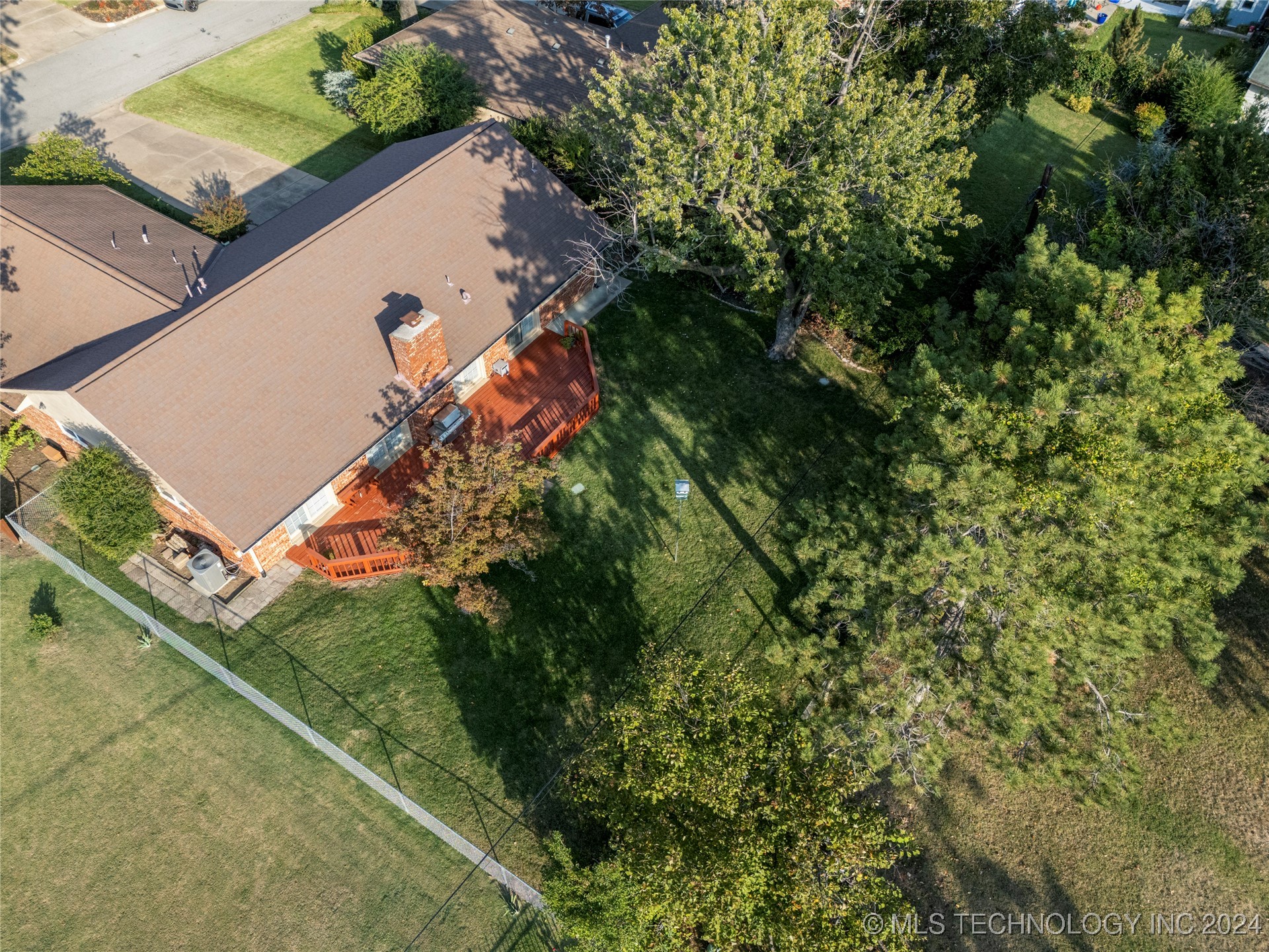 5847 S Lakewood Avenue