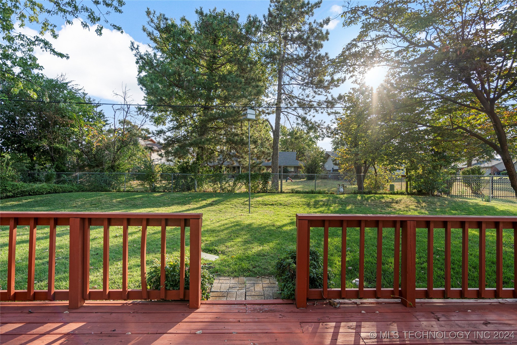 5847 S Lakewood Avenue