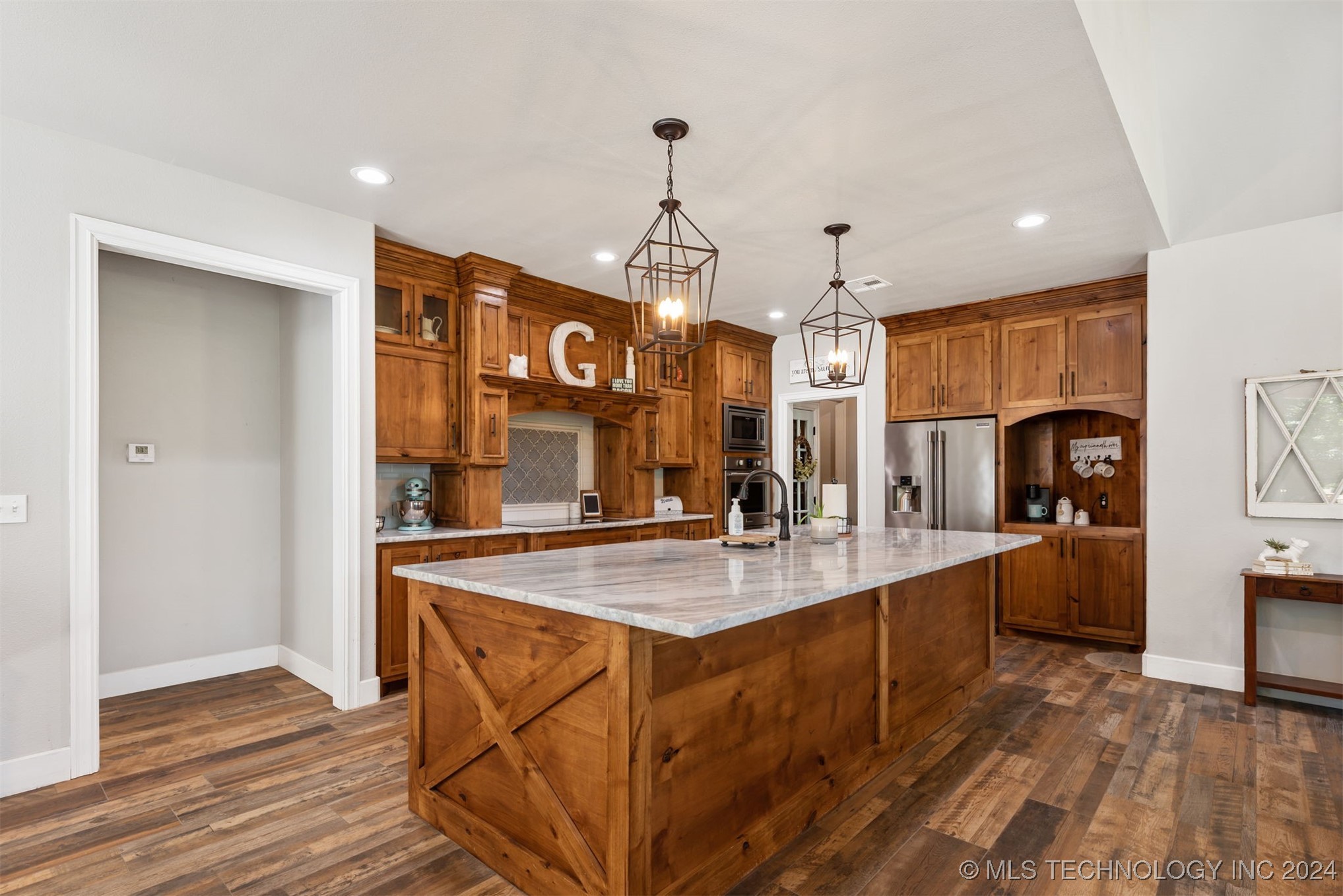 26427 E 161st Street S