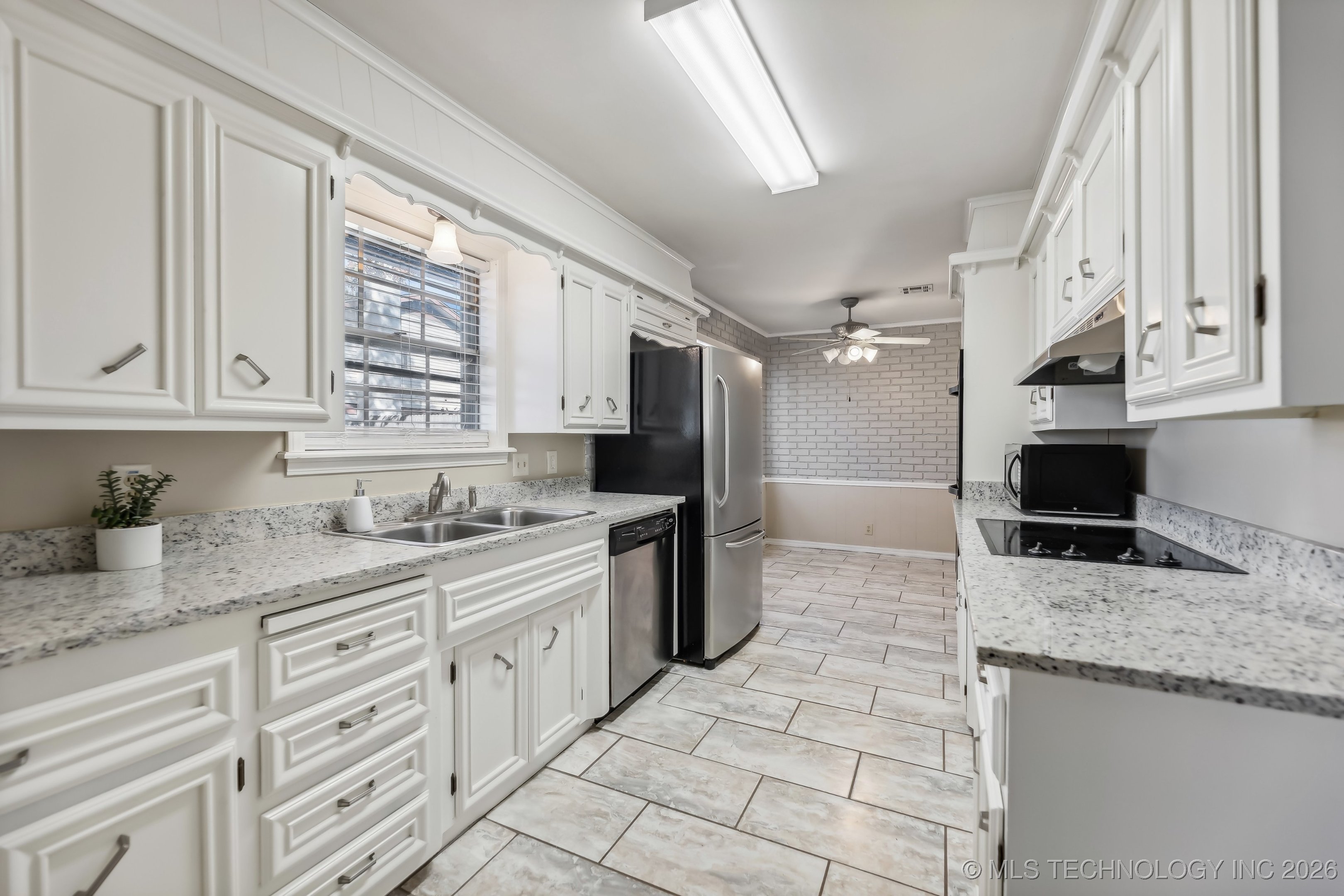 4712 S 66th East Avenue