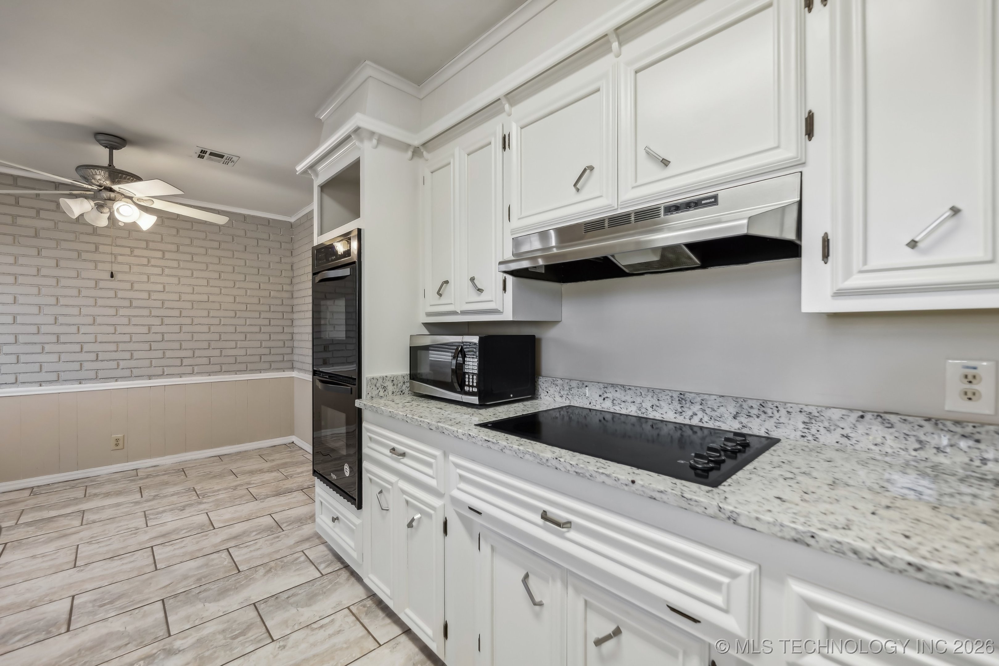 4712 S 66th East Avenue