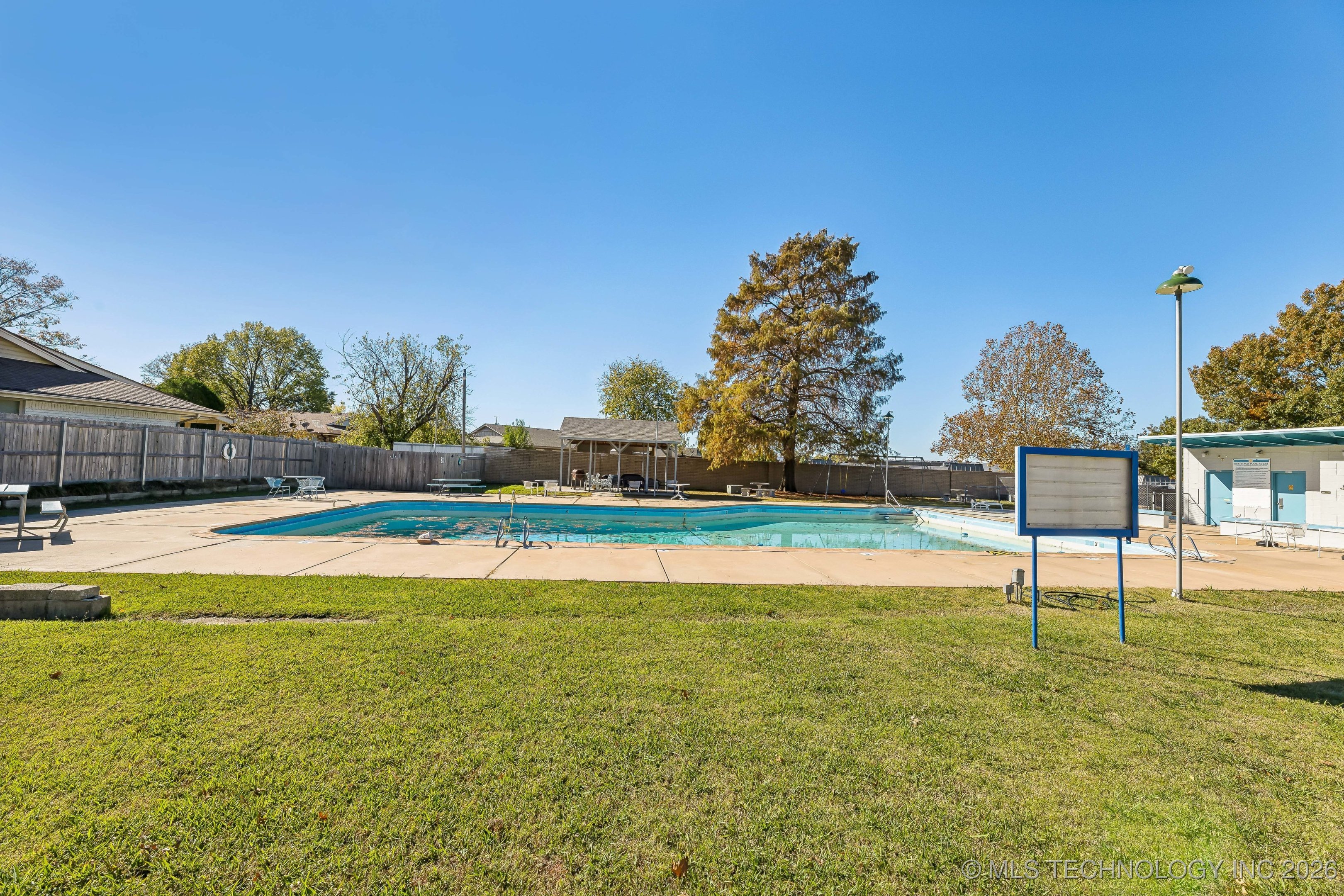 4712 S 66th East Avenue