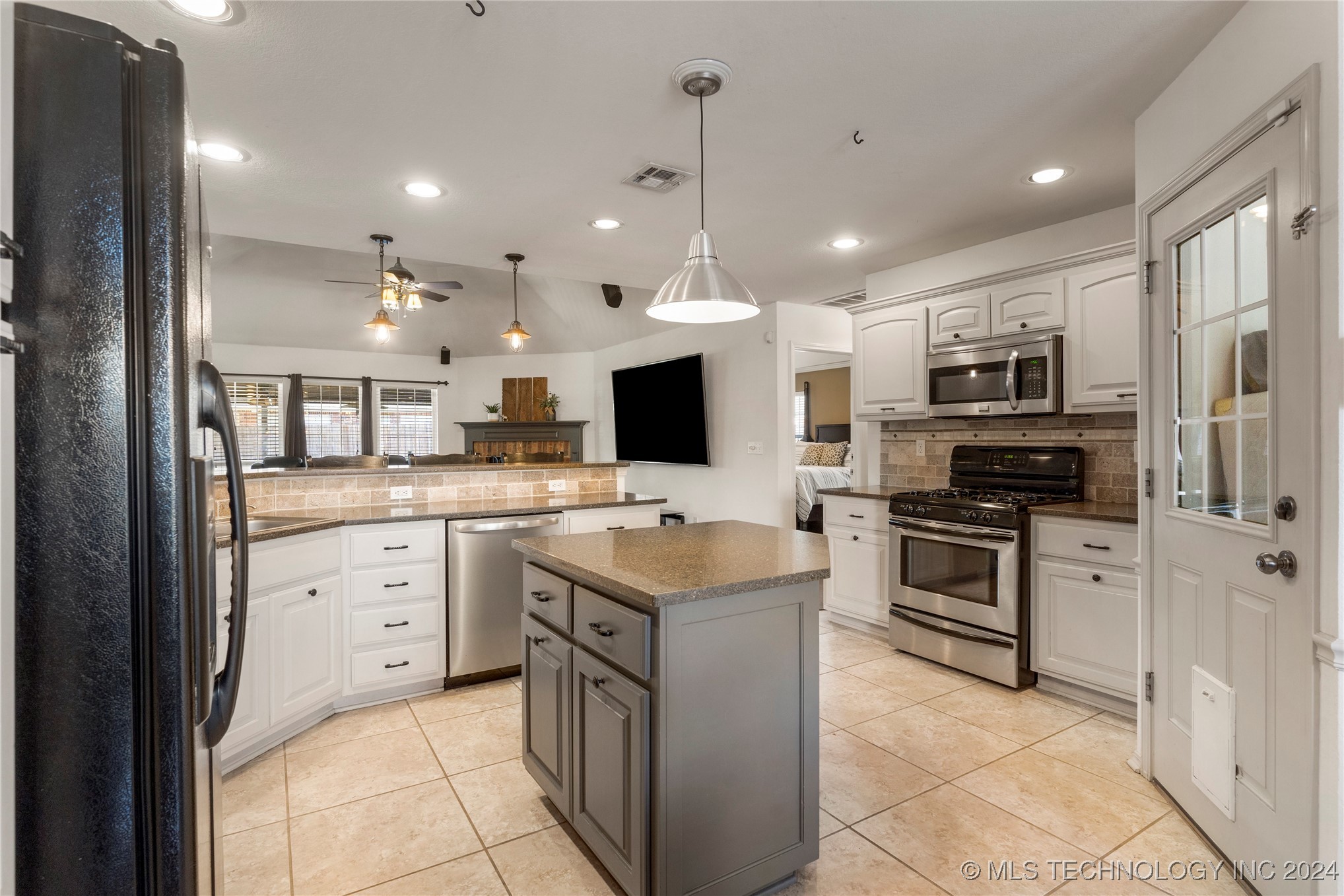 5032 S 197th East Avenue