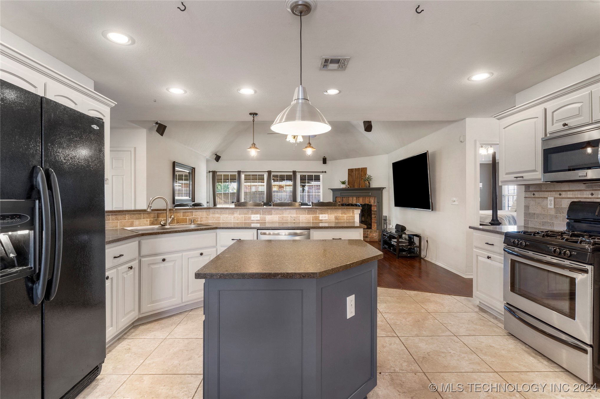 5032 S 197th East Avenue