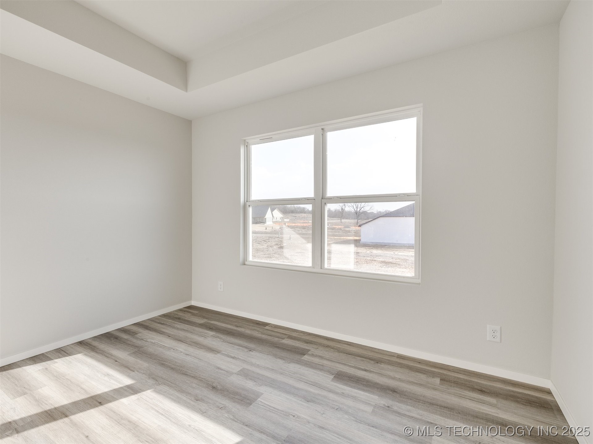 7309 E 90th Place North