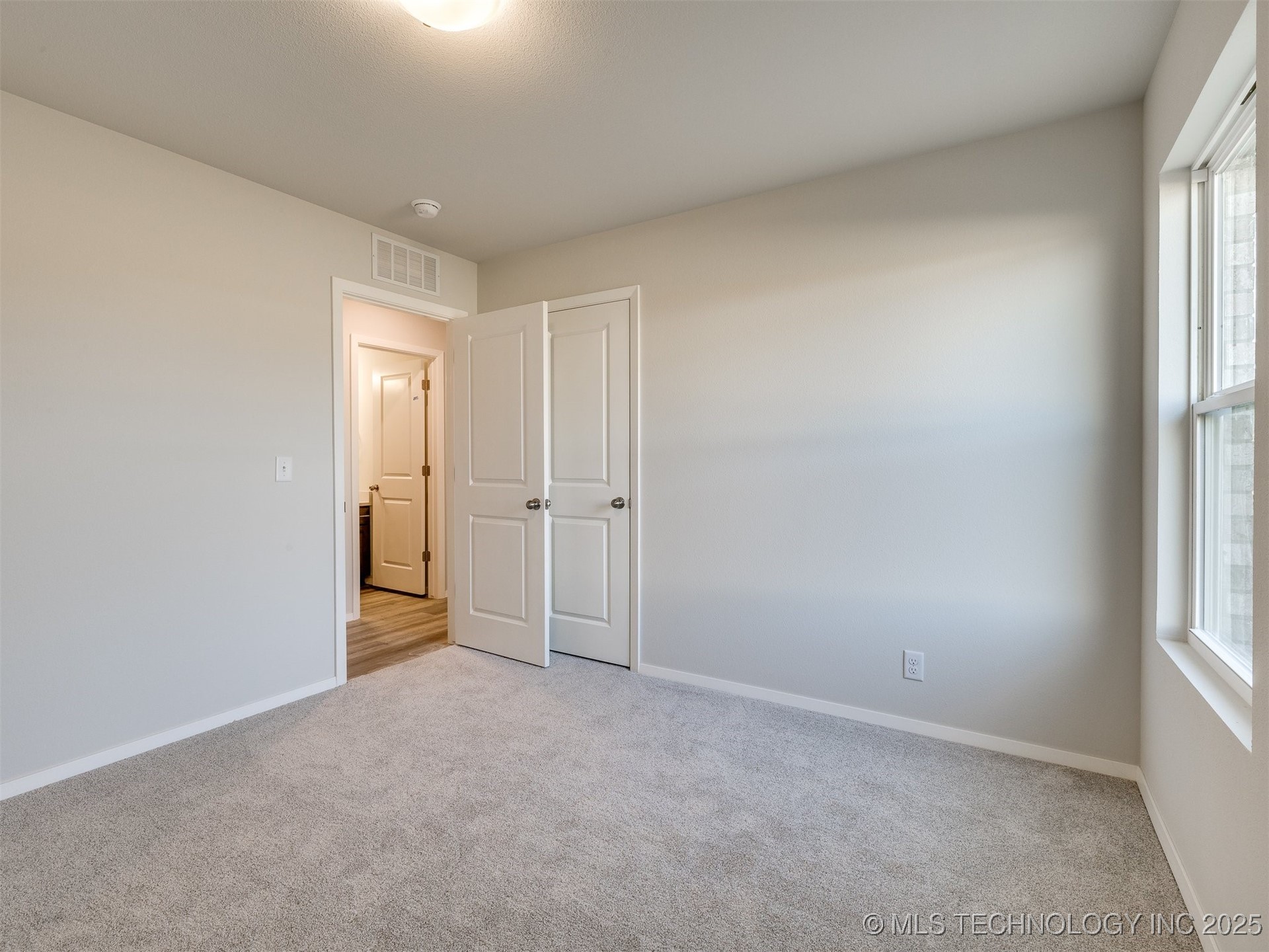 7309 E 90th Place North