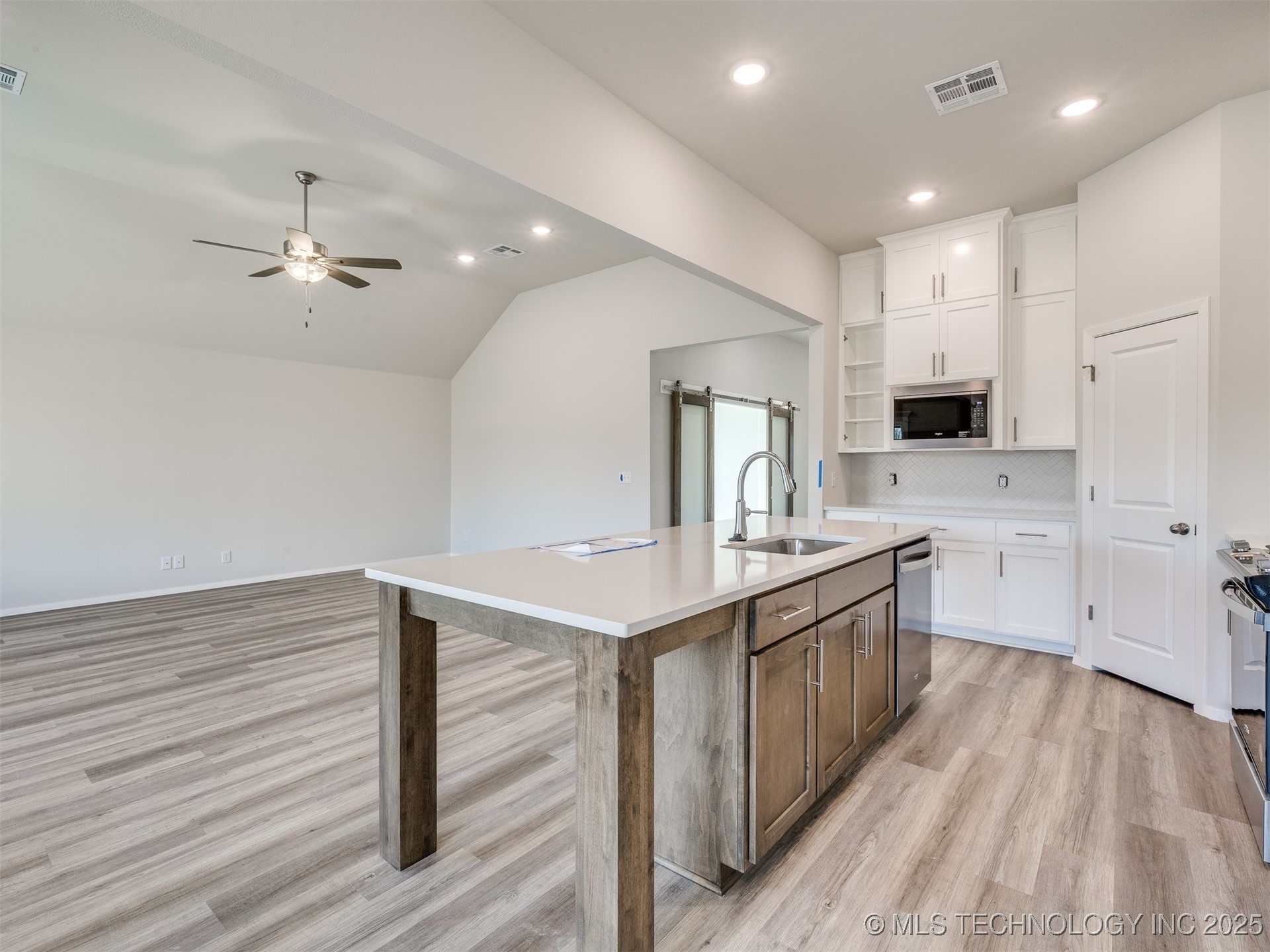 7309 E 90th Place North