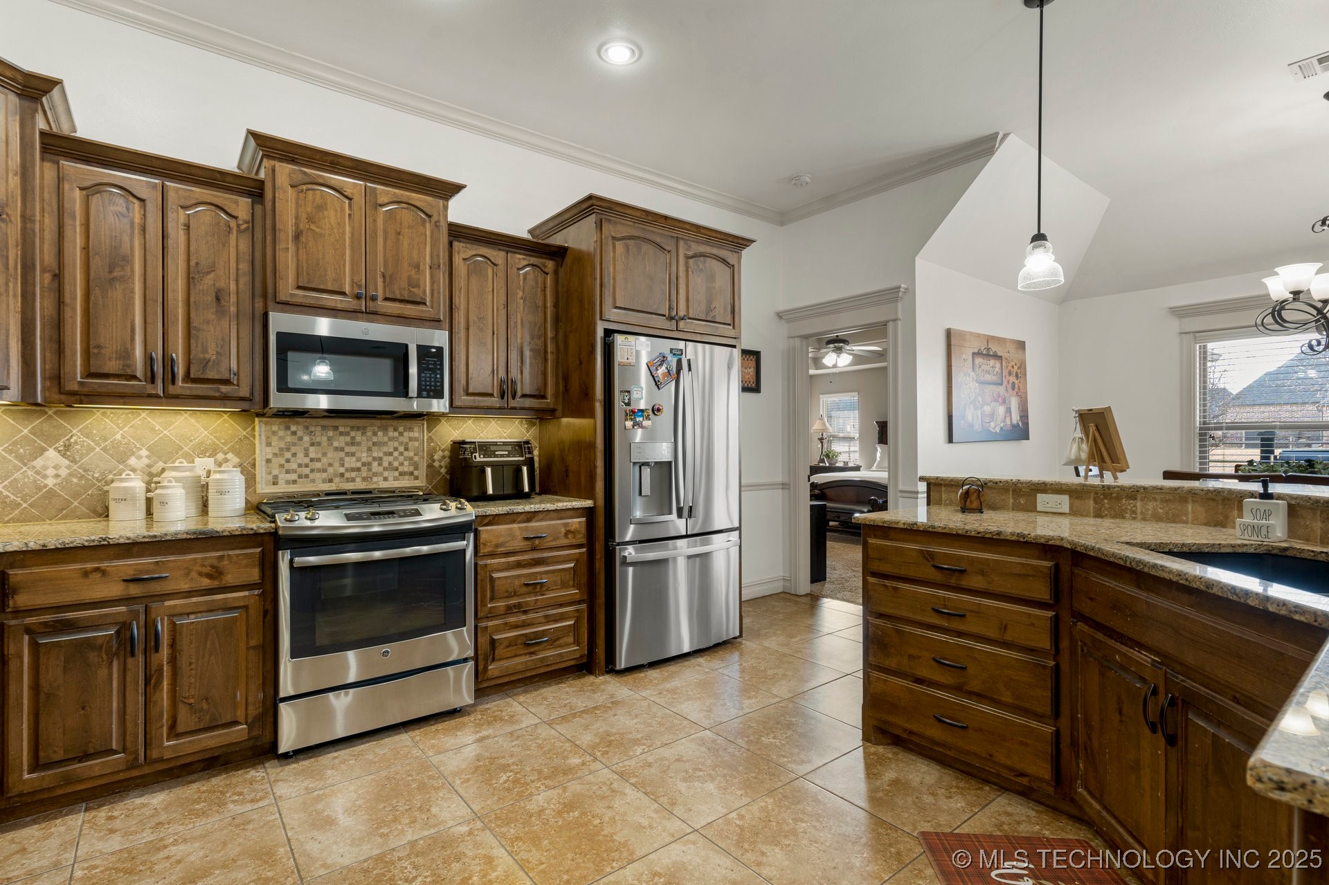 19440 E 69th Street N