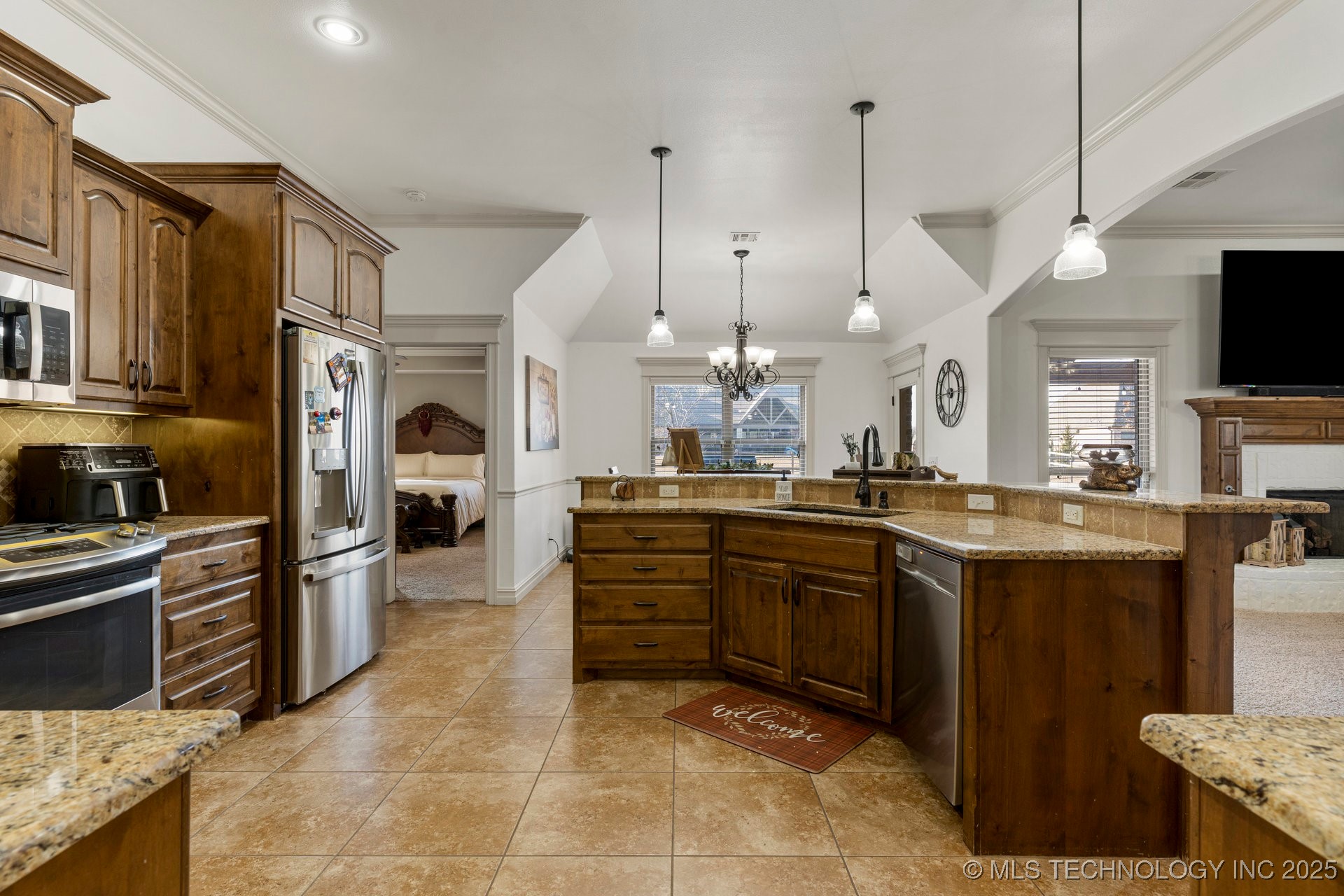 19440 E 69th Street N