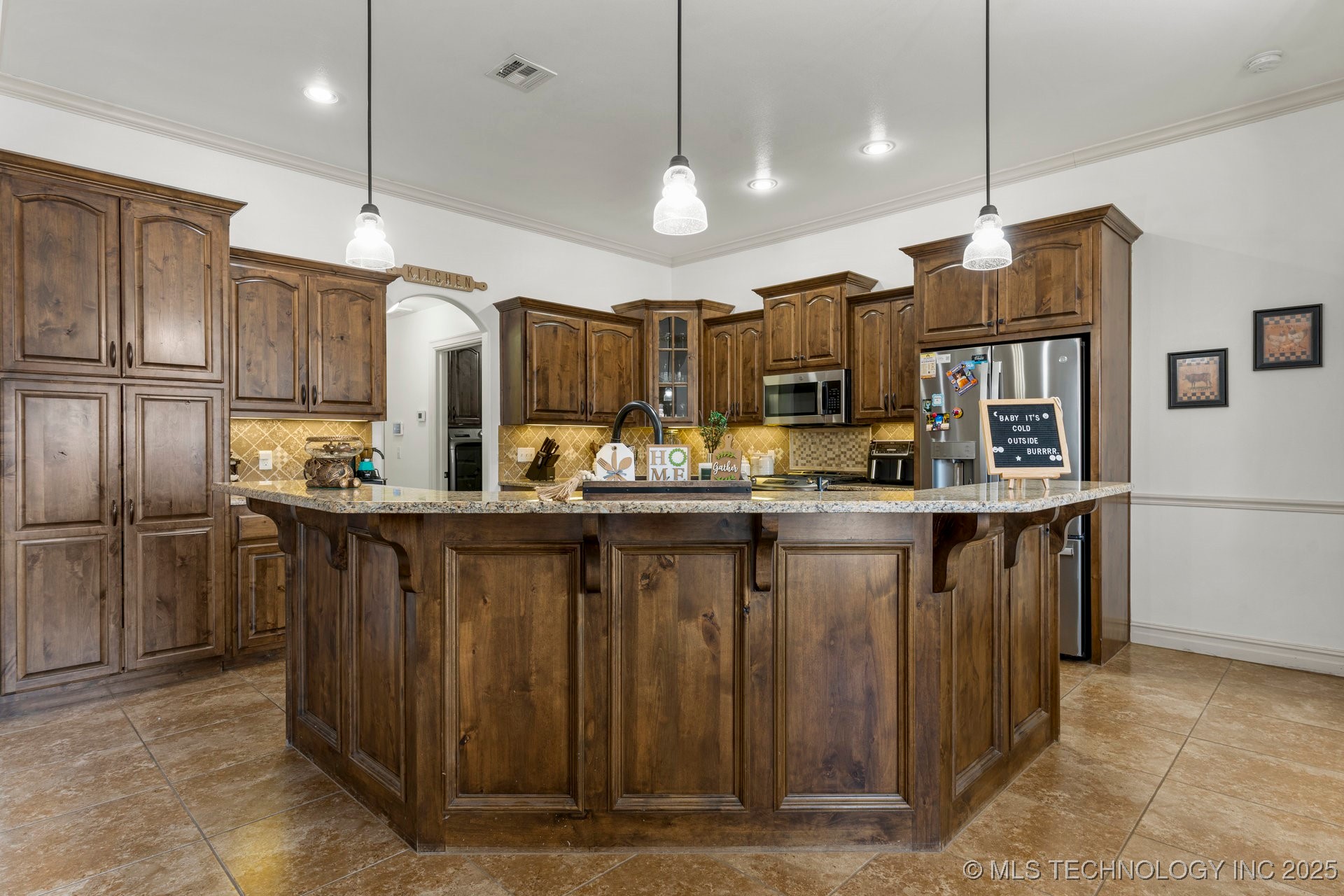 19440 E 69th Street N