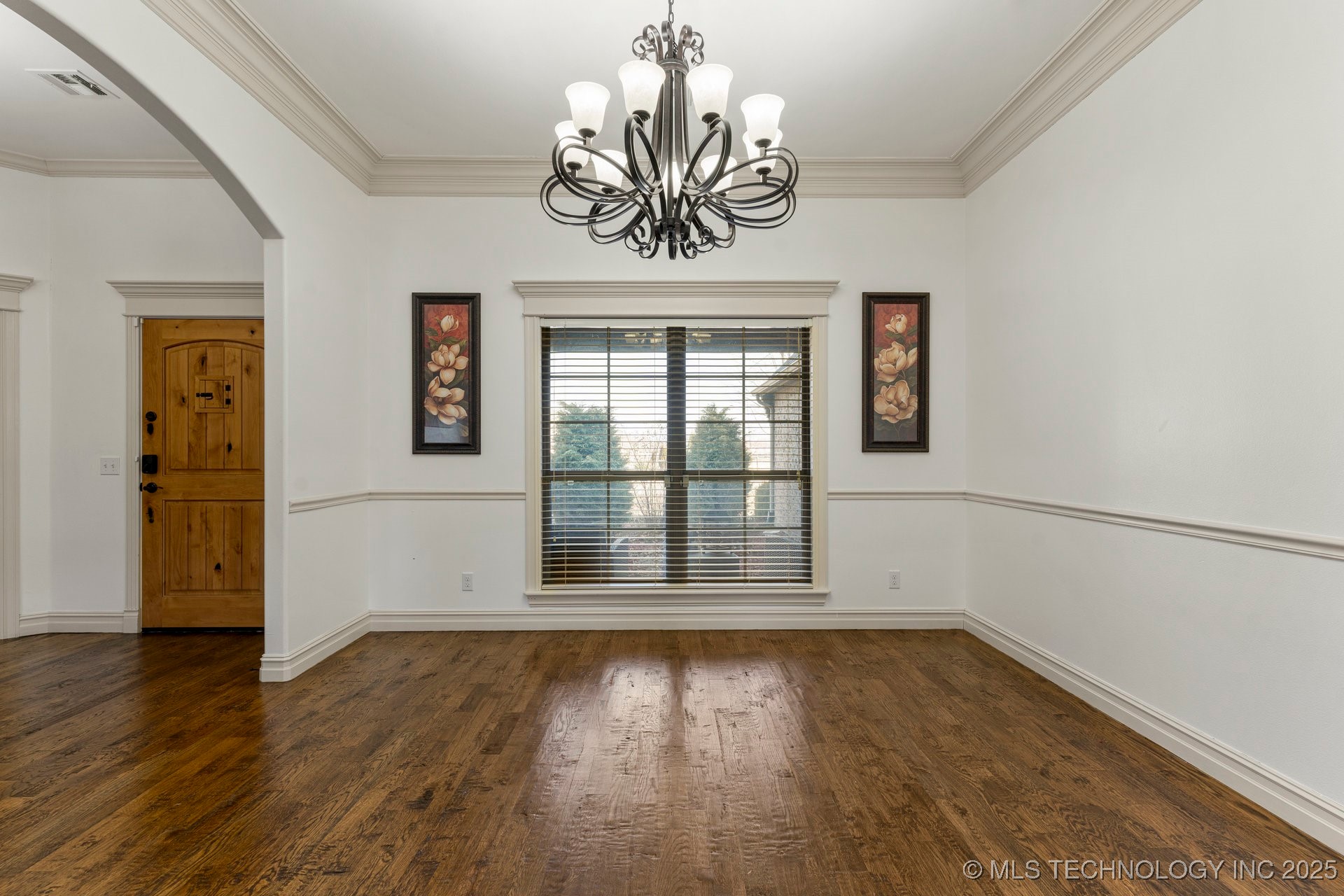 19440 E 69th Street N